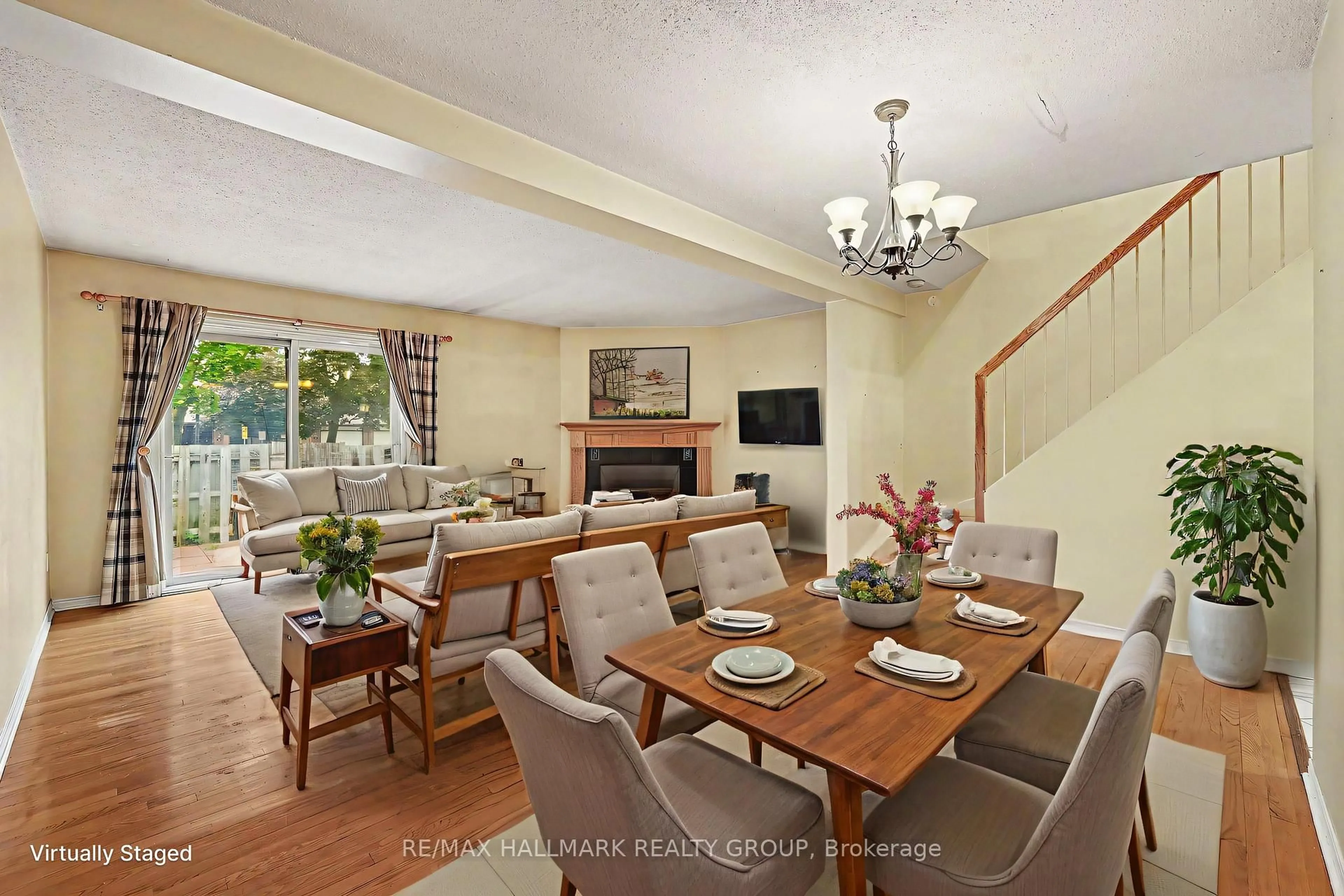 Dining room, unknown for 277 Pickford Dr, Kanata Ontario K2L 3E3