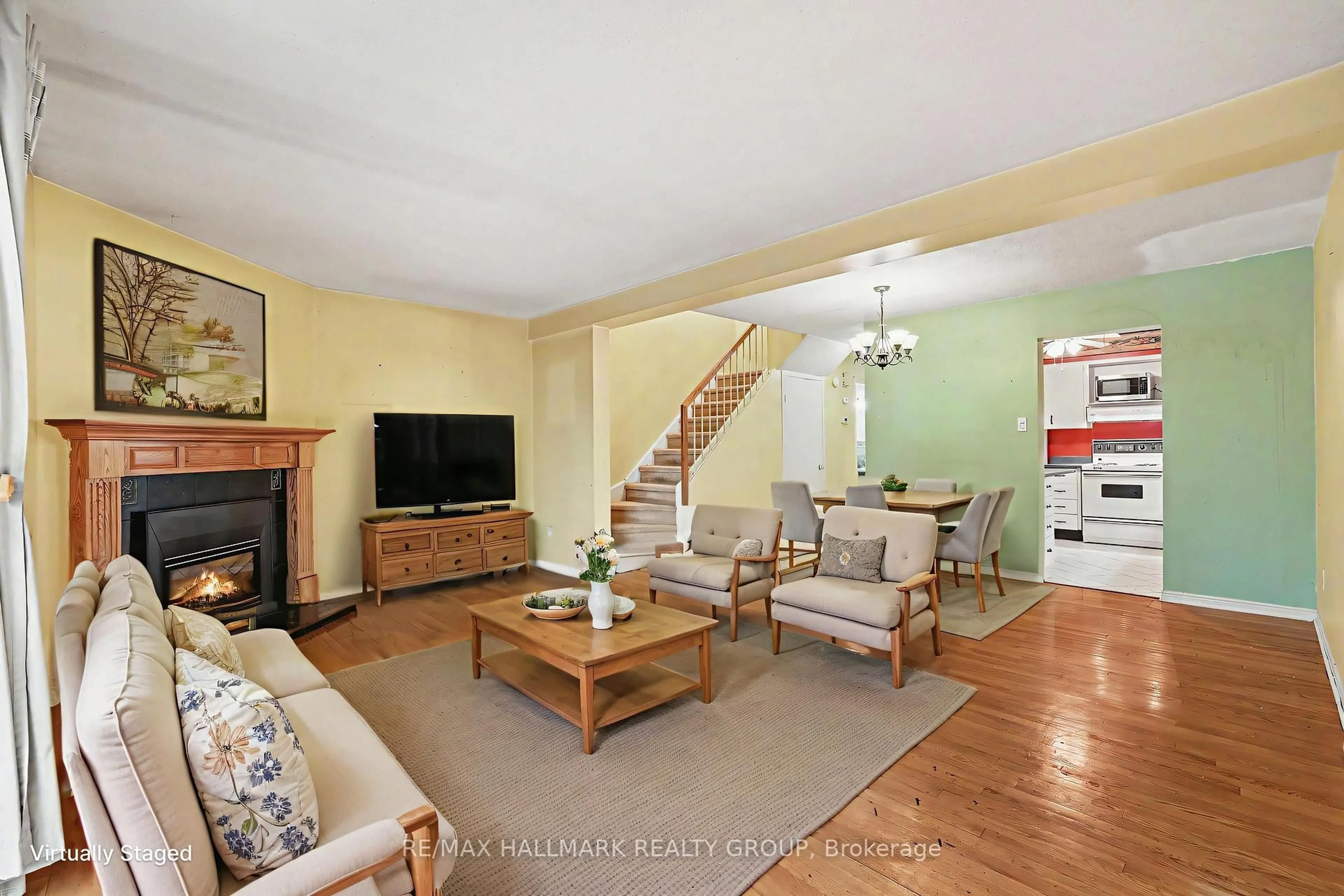 Living room with furniture, unknown for 277 Pickford Dr, Kanata Ontario K2L 3E3