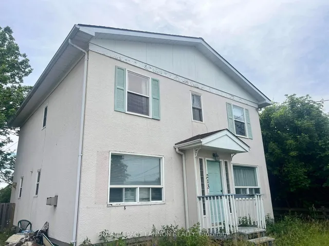 213-215 Gorrie St, Atikokan 2