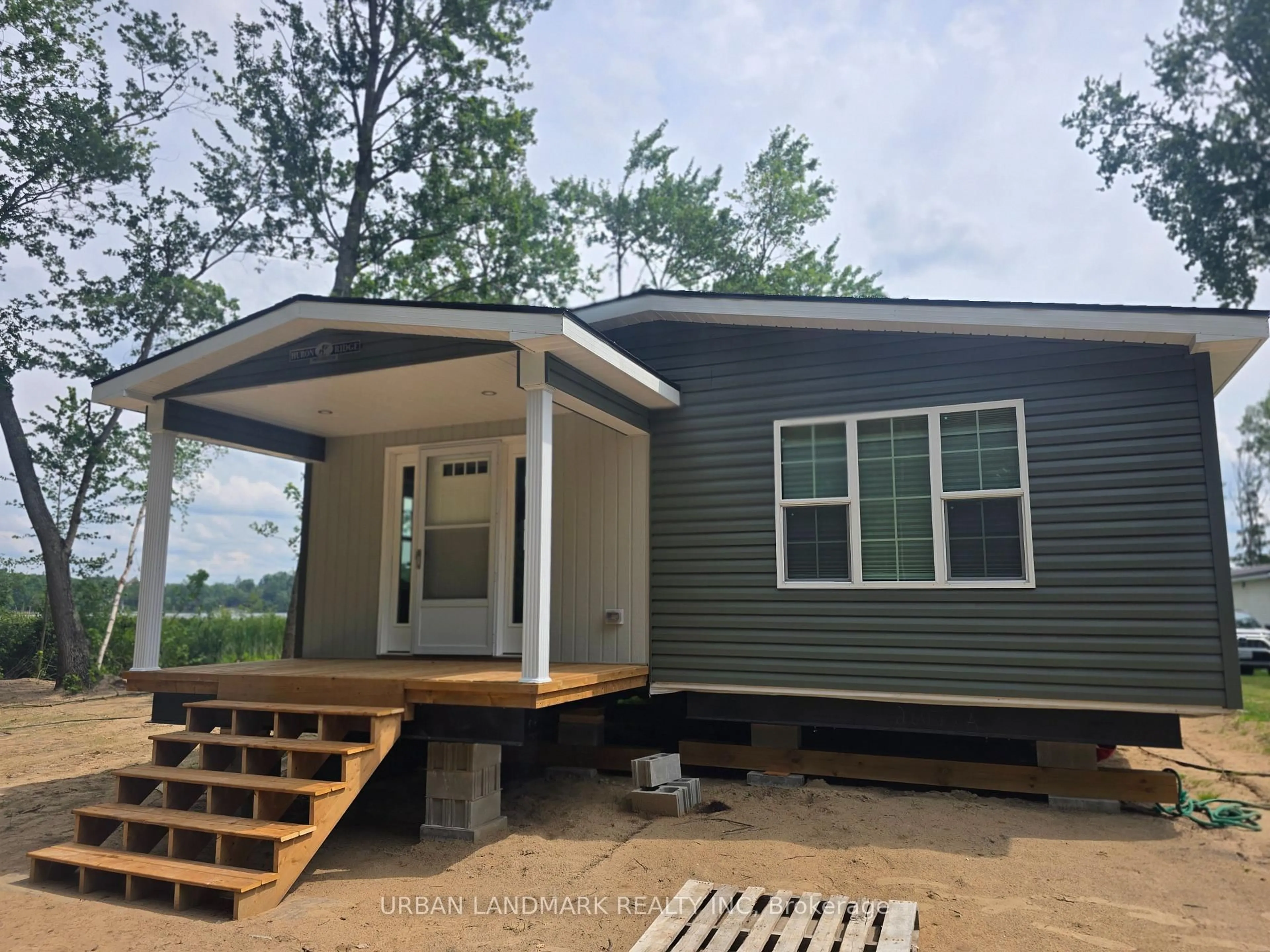 Home with vinyl exterior material, unknown for 136 Glen Allen Park Lane #Lot 15, Limoges Ontario K0K 2M0