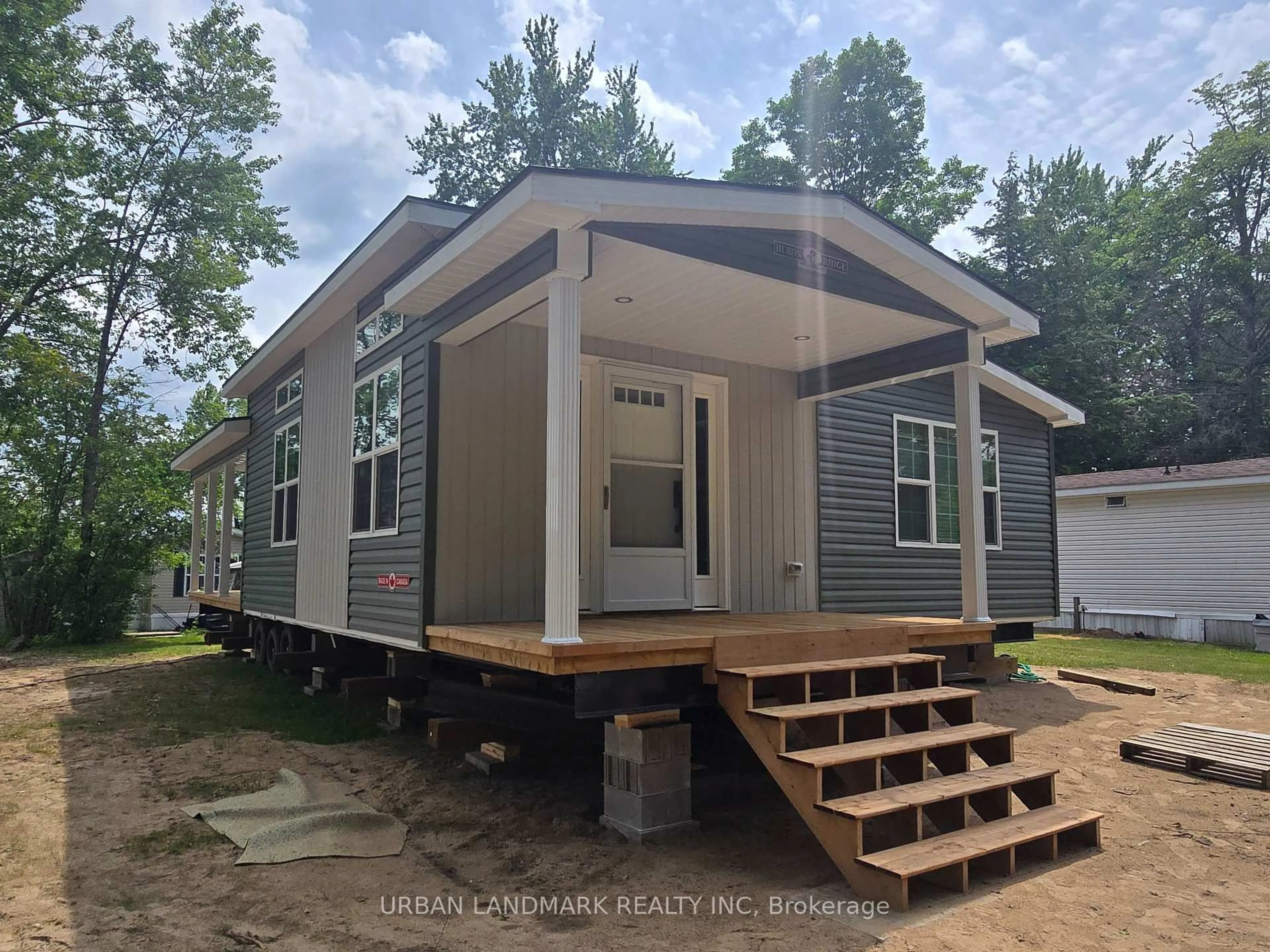 Home with vinyl exterior material, unknown for 136 Glen Allen Park Lane #Lot 15, Limoges Ontario K0K 2M0