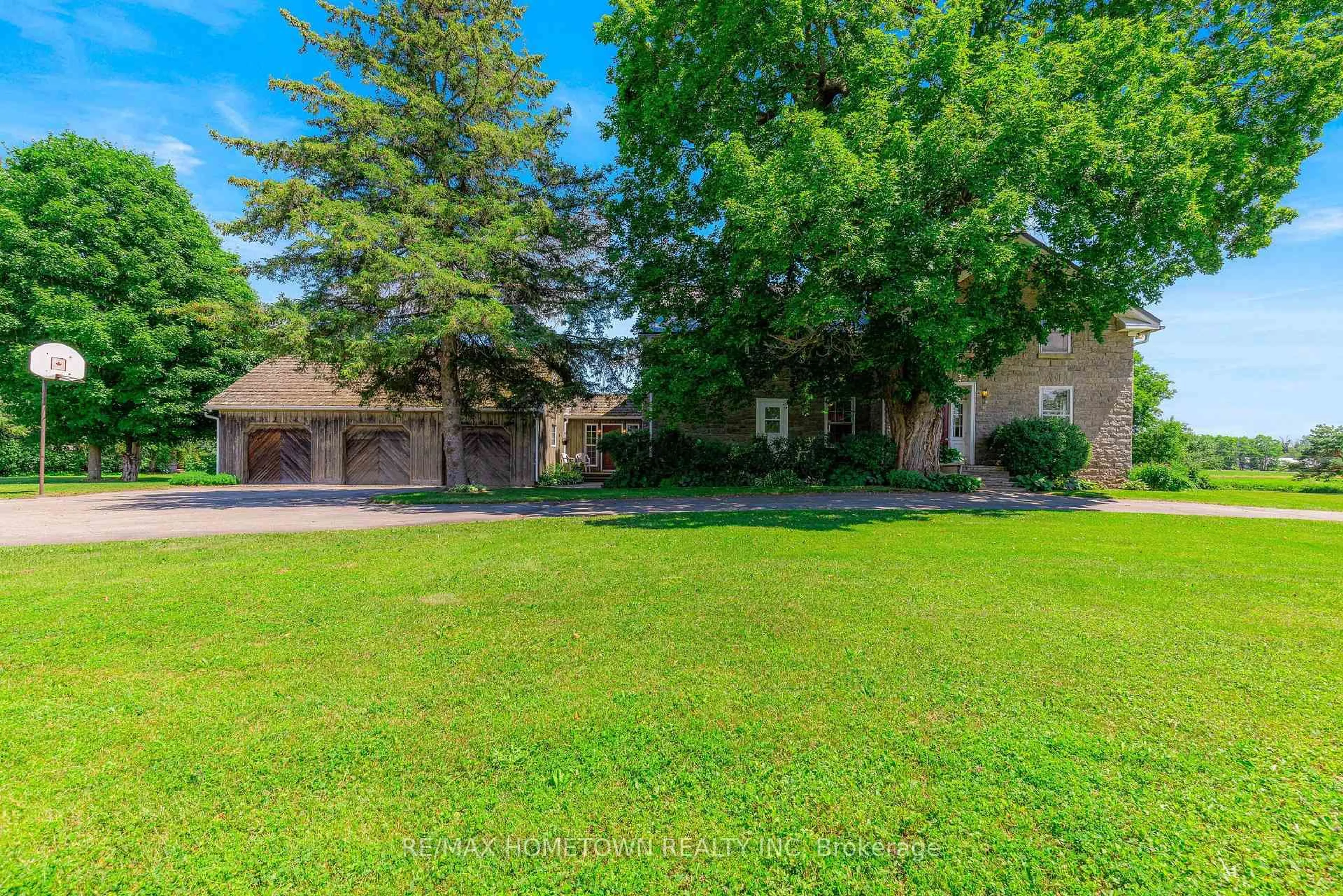 A pic from outside/outdoor area/front of a property/back of a property/a pic from drone, street for 79 Leacock Rd, Elizabethtown-Kitley Ontario K0E 1H0