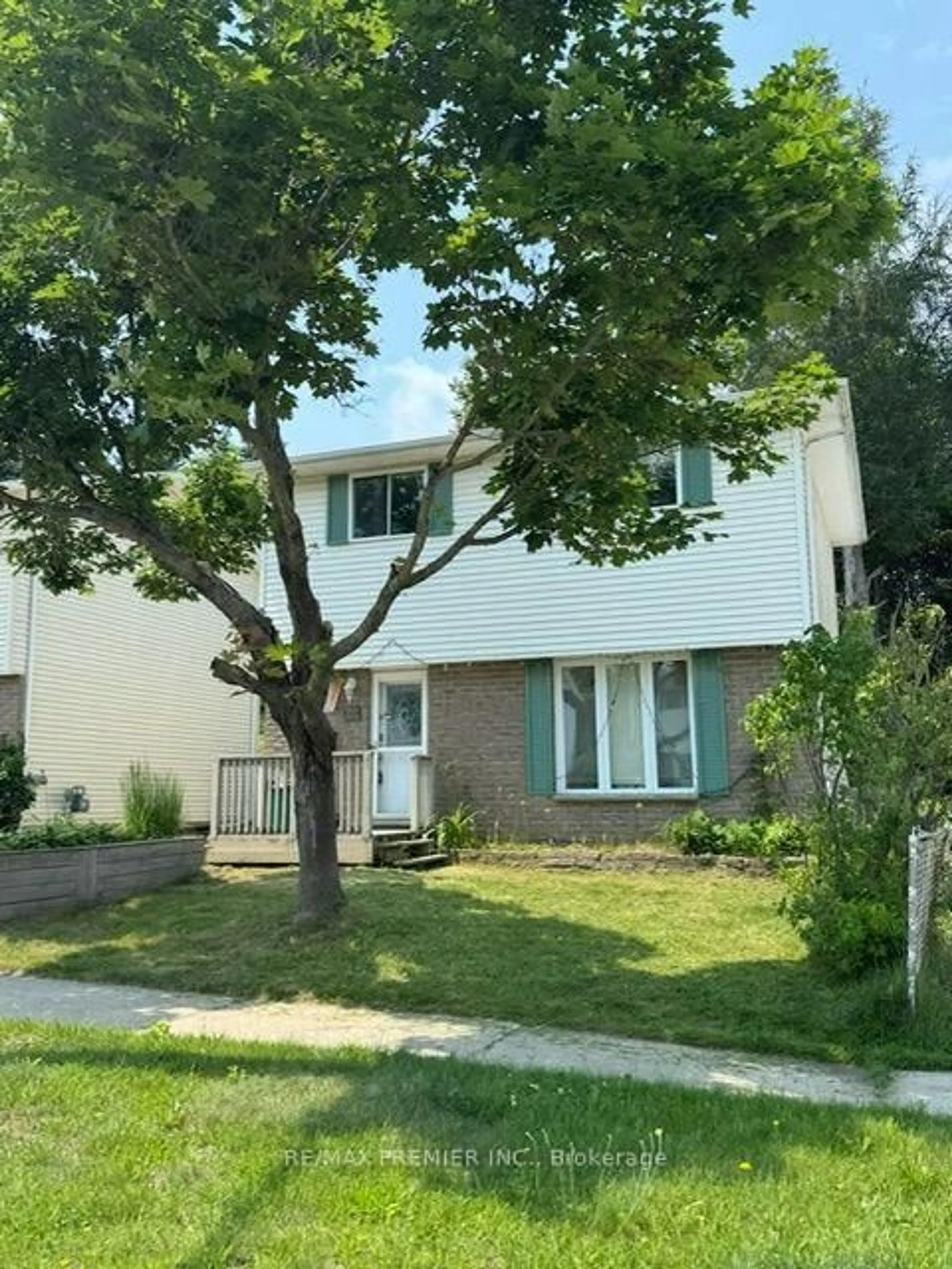 Home with vinyl exterior material, street for 26 Hergott Ave, Elliot Lake Ontario P5A 3A8