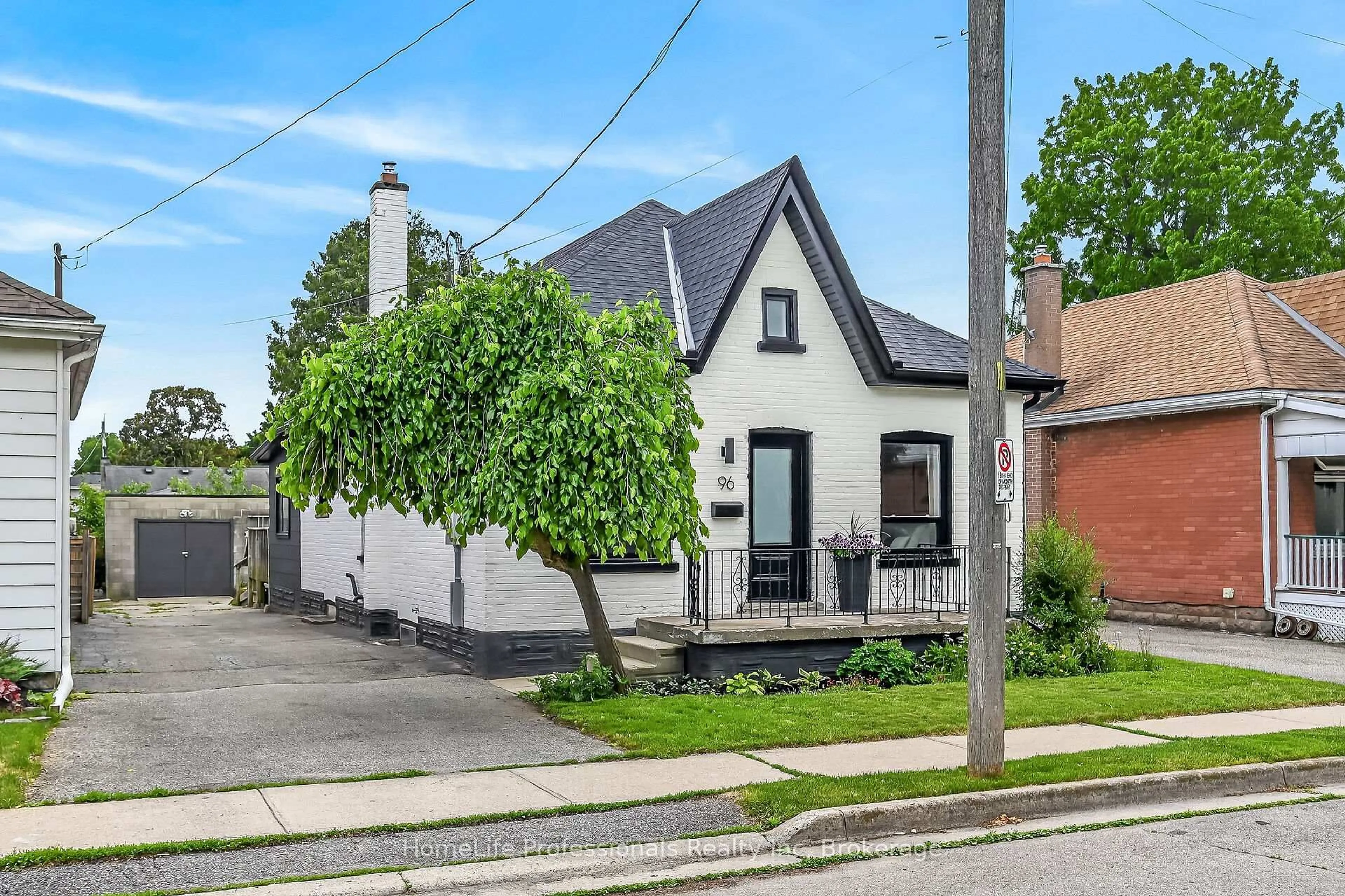 Home with brick exterior material, street for 96 Aberdeen Ave, Brantford Ontario N3S 1S3