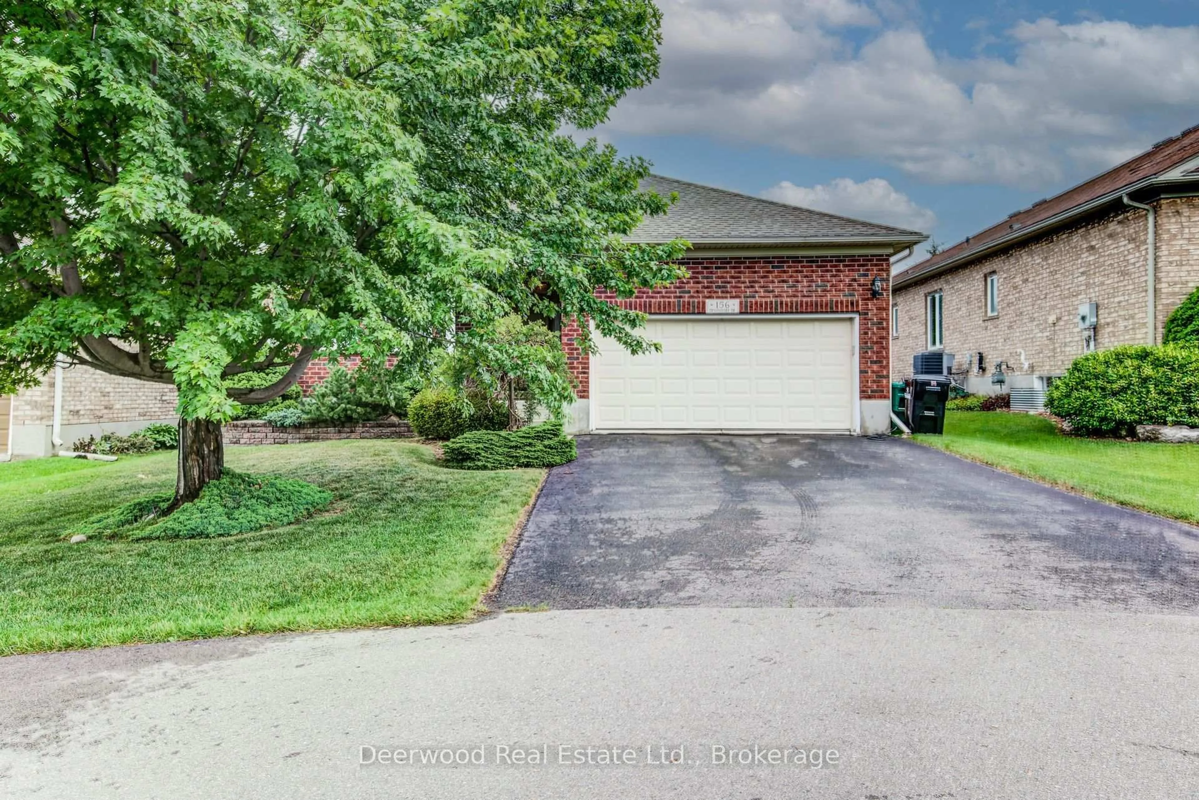 A pic from outside/outdoor area/front of a property/back of a property/a pic from drone, street for 156 Devonshire Dr #19, Wilmot Ontario N3A 4J7