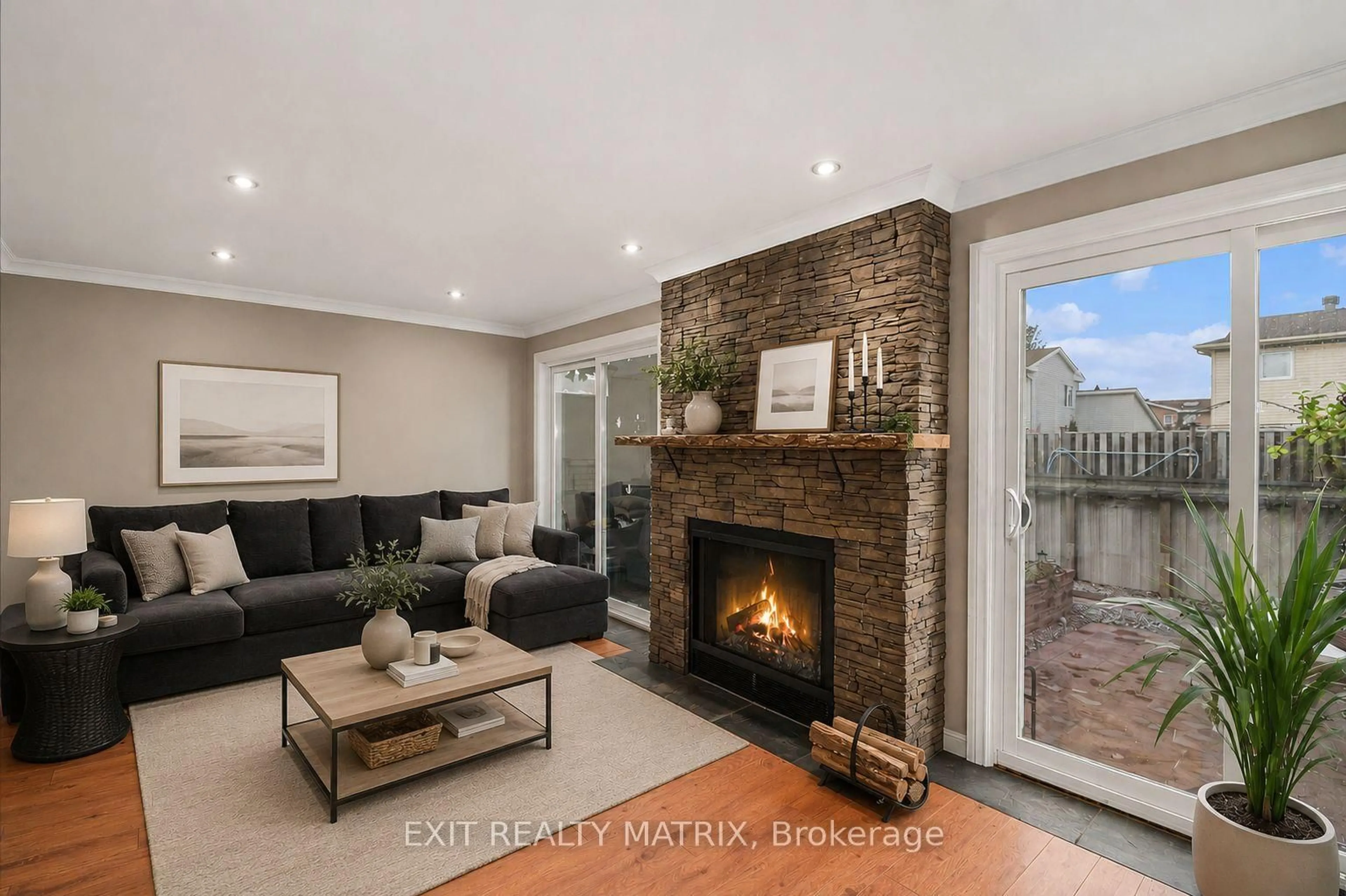 Living room with furniture, unknown for 489 Rougemount Cres, Orleans Ontario K4A 2Z7