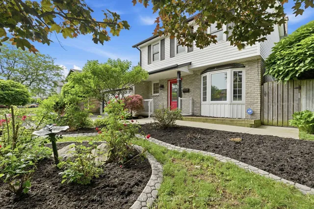 95 Birchpark Dr, Grimsby 3