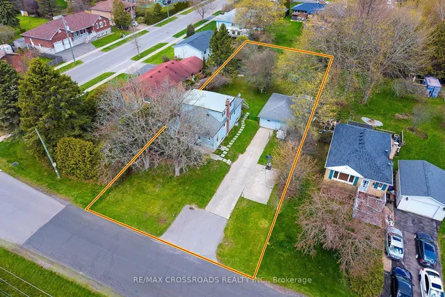 16 Hamilton Ave, Cobourg 4