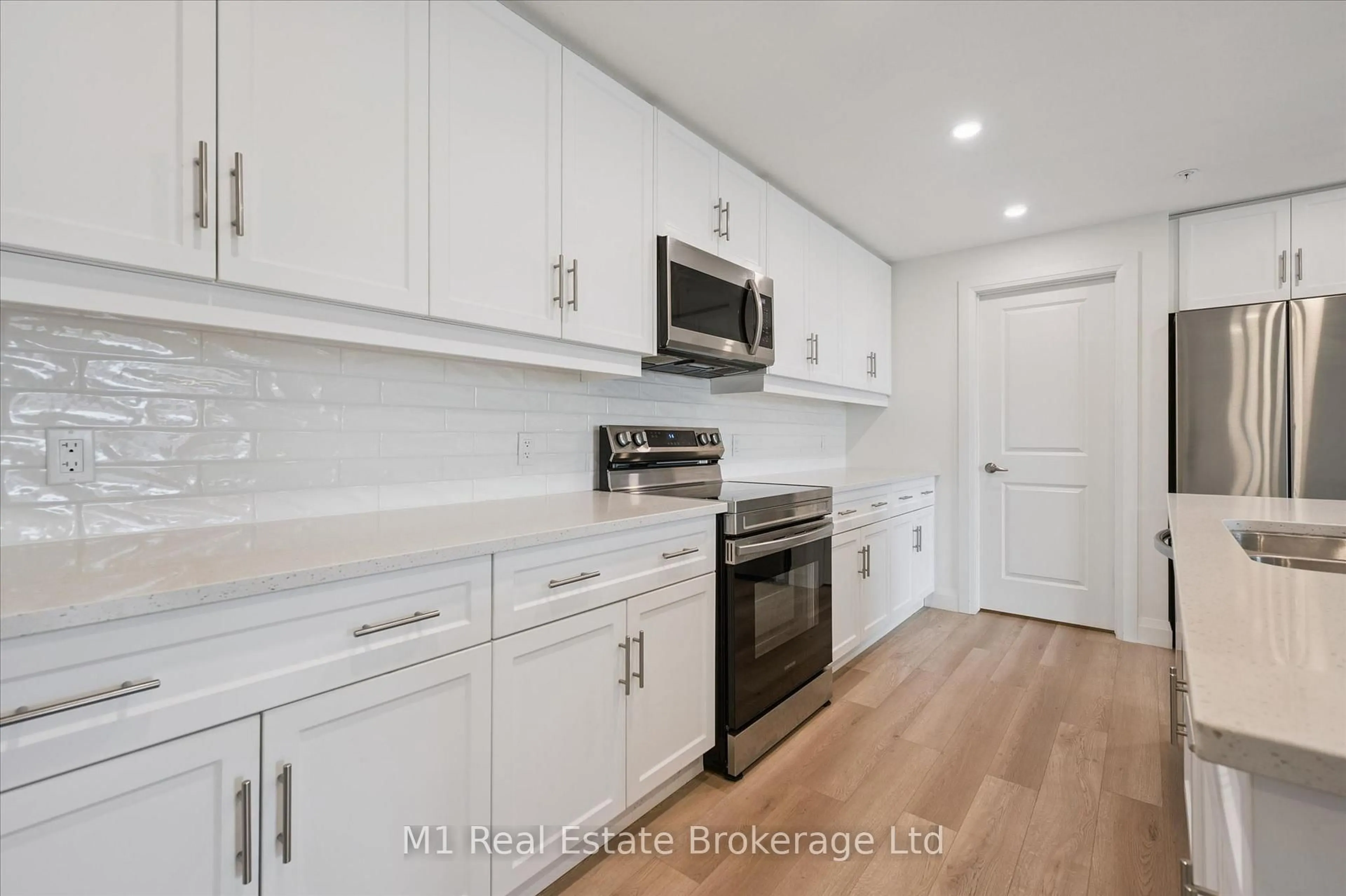 Unknown for 99B Farley Rd #205, Centre Wellington Ontario N1M 0K5