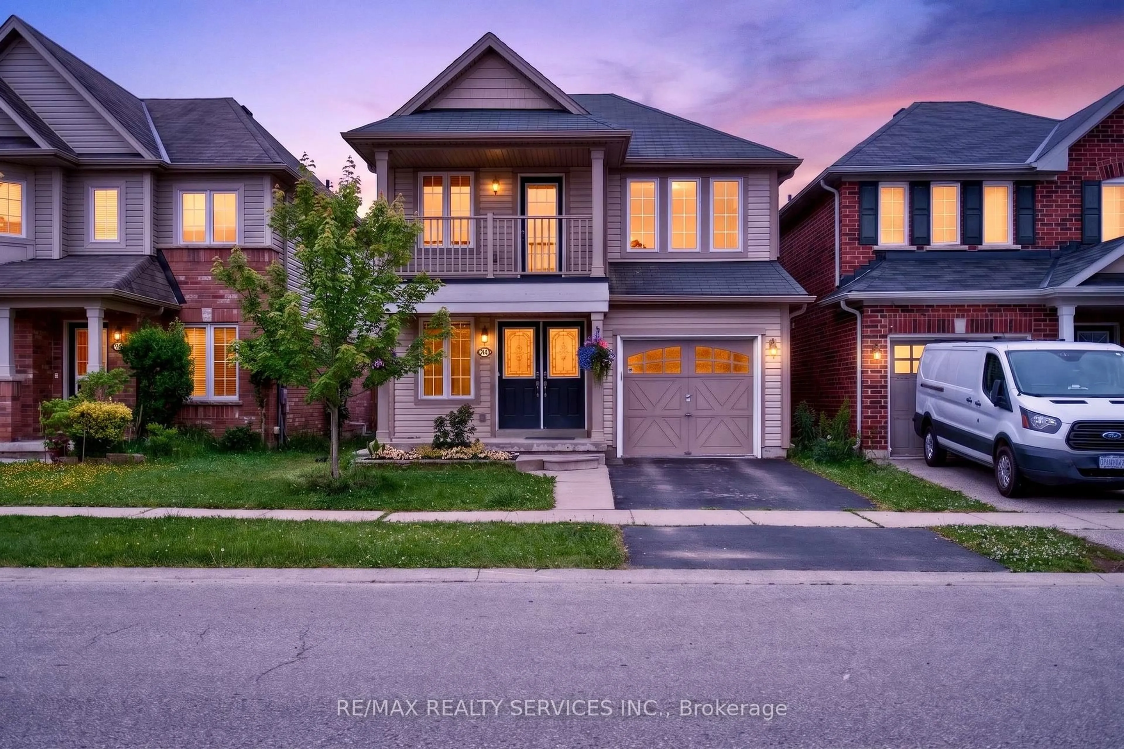 Home with brick exterior material, street for 44 English Lane, Brantford Ontario N3T 0H1