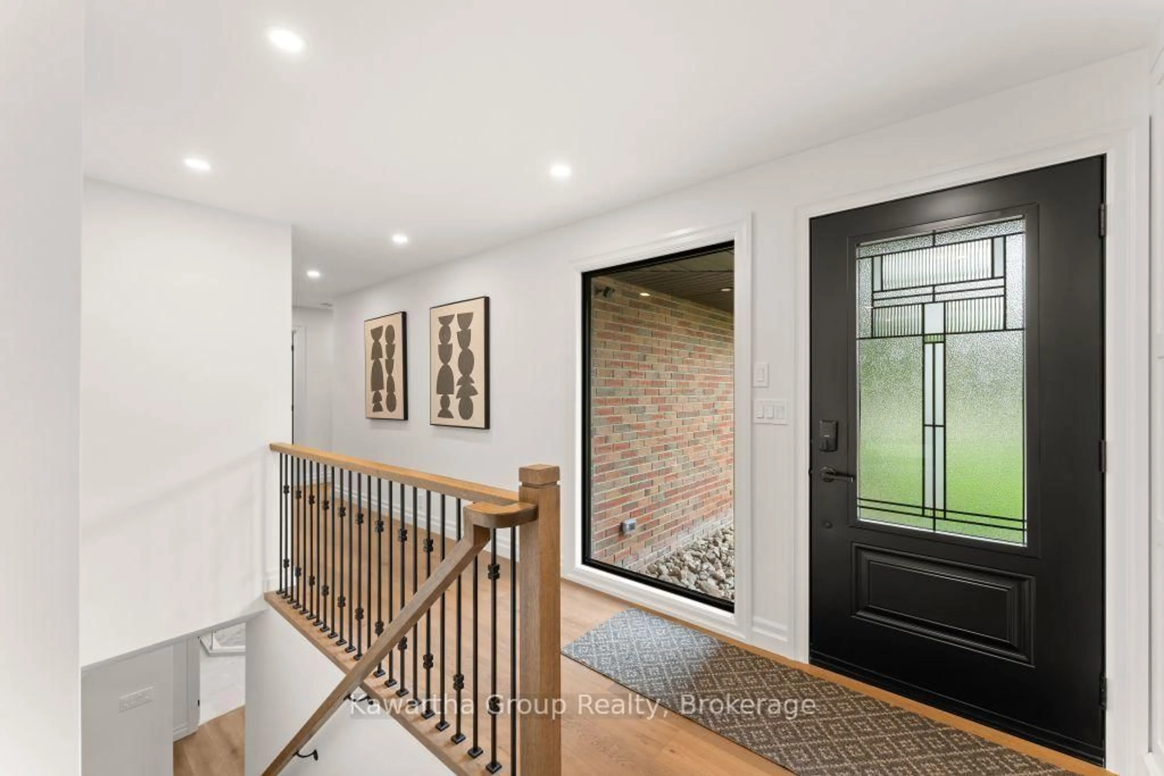 Indoor entryway for 65 Grandy Rd, Kawartha Lakes Ontario K0M 1K0