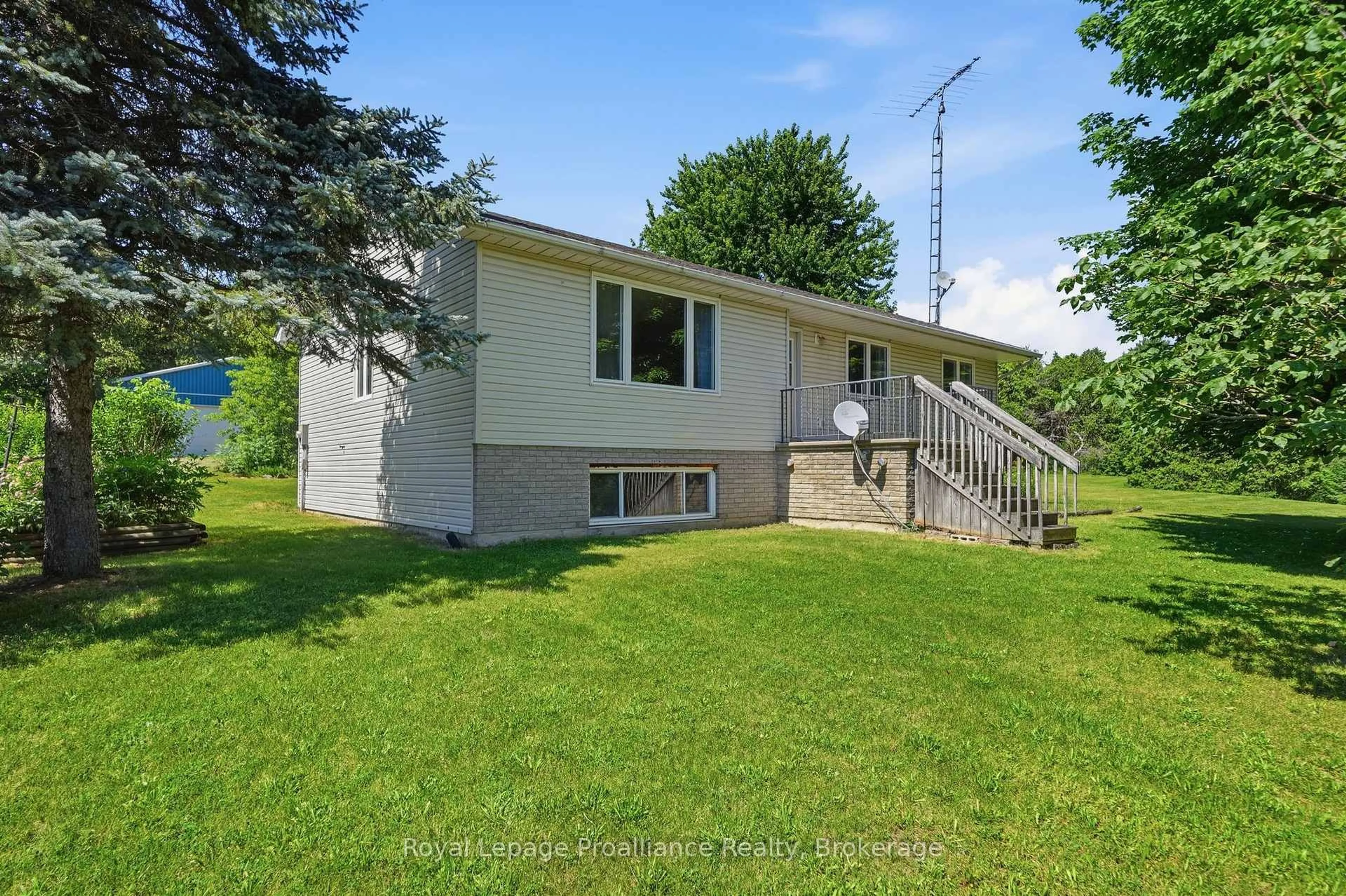 Home with vinyl exterior material, unknown for 2103 Ron Harnden Rd, Cobourg Ontario K9A 4J8
