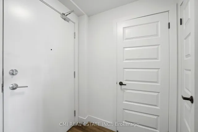 103 Roger St #306, Waterloo 4