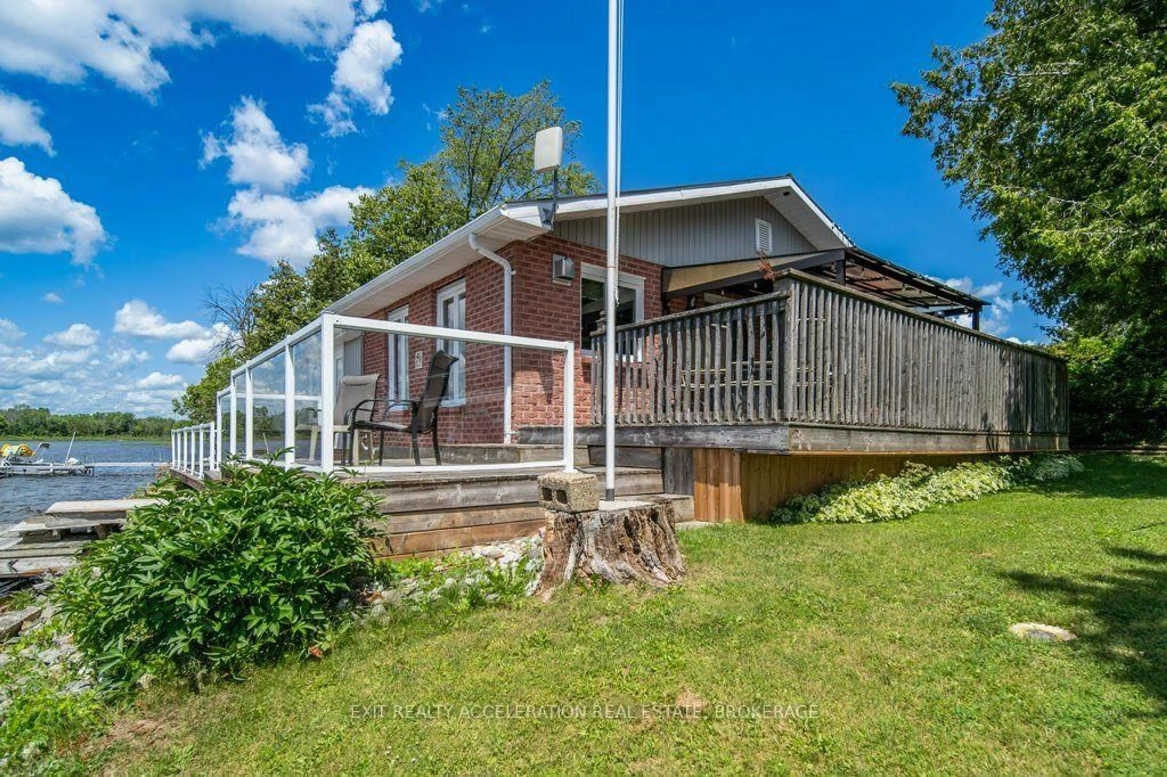 Patio, unknown for 40 Oak Lane, Tamworth Ontario K0K 3G0