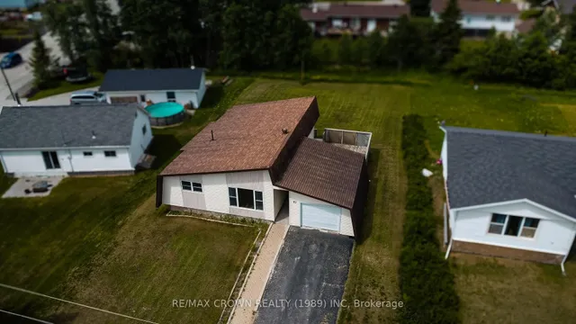 82 Neesomadina Ave, Hornepayne 3