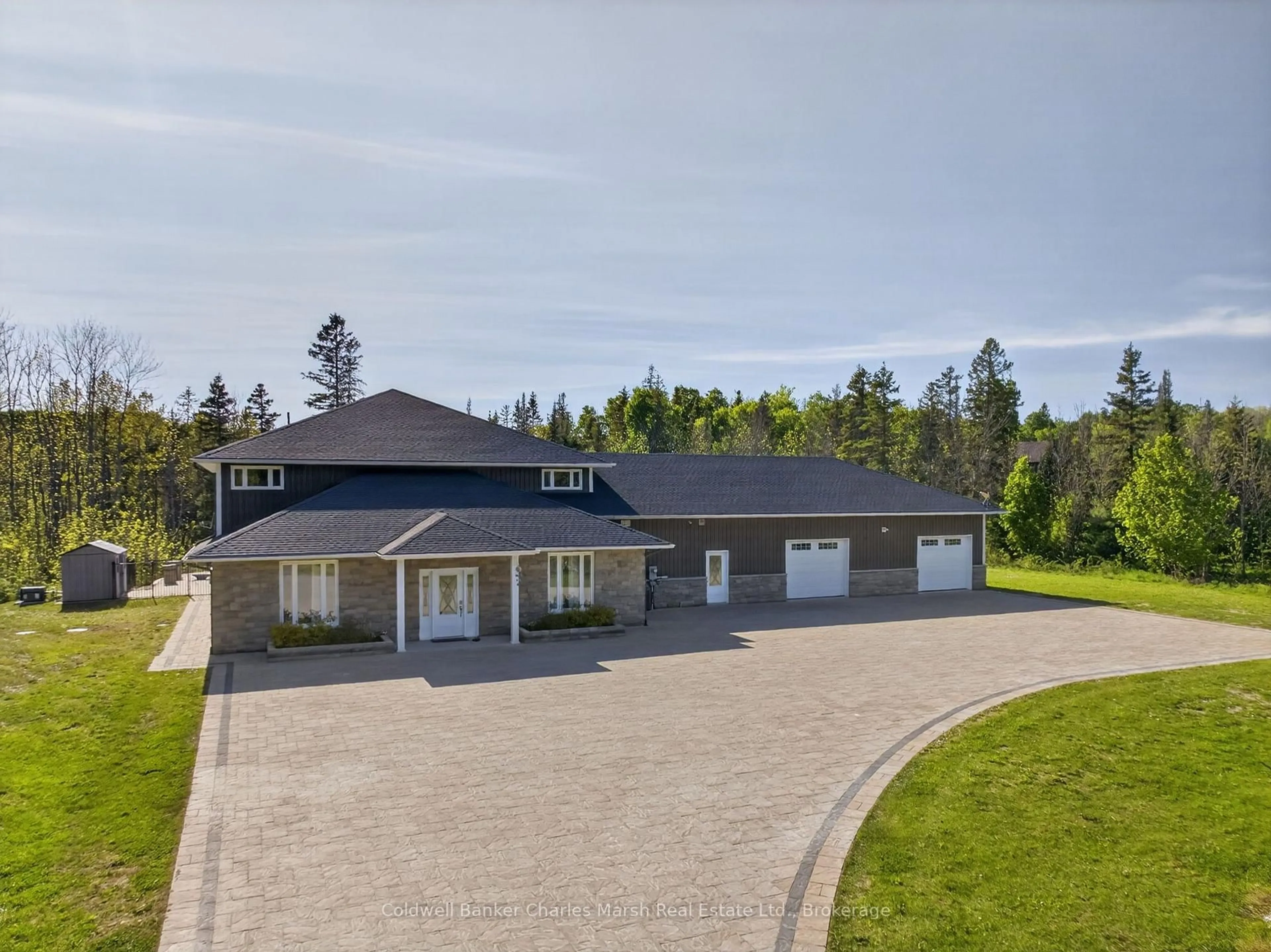 A pic from outside/outdoor area/front of a property/back of a property/a pic from drone, unknown for 5381 Desmarais Rd, Greater Sudbury Ontario P3P 1R7