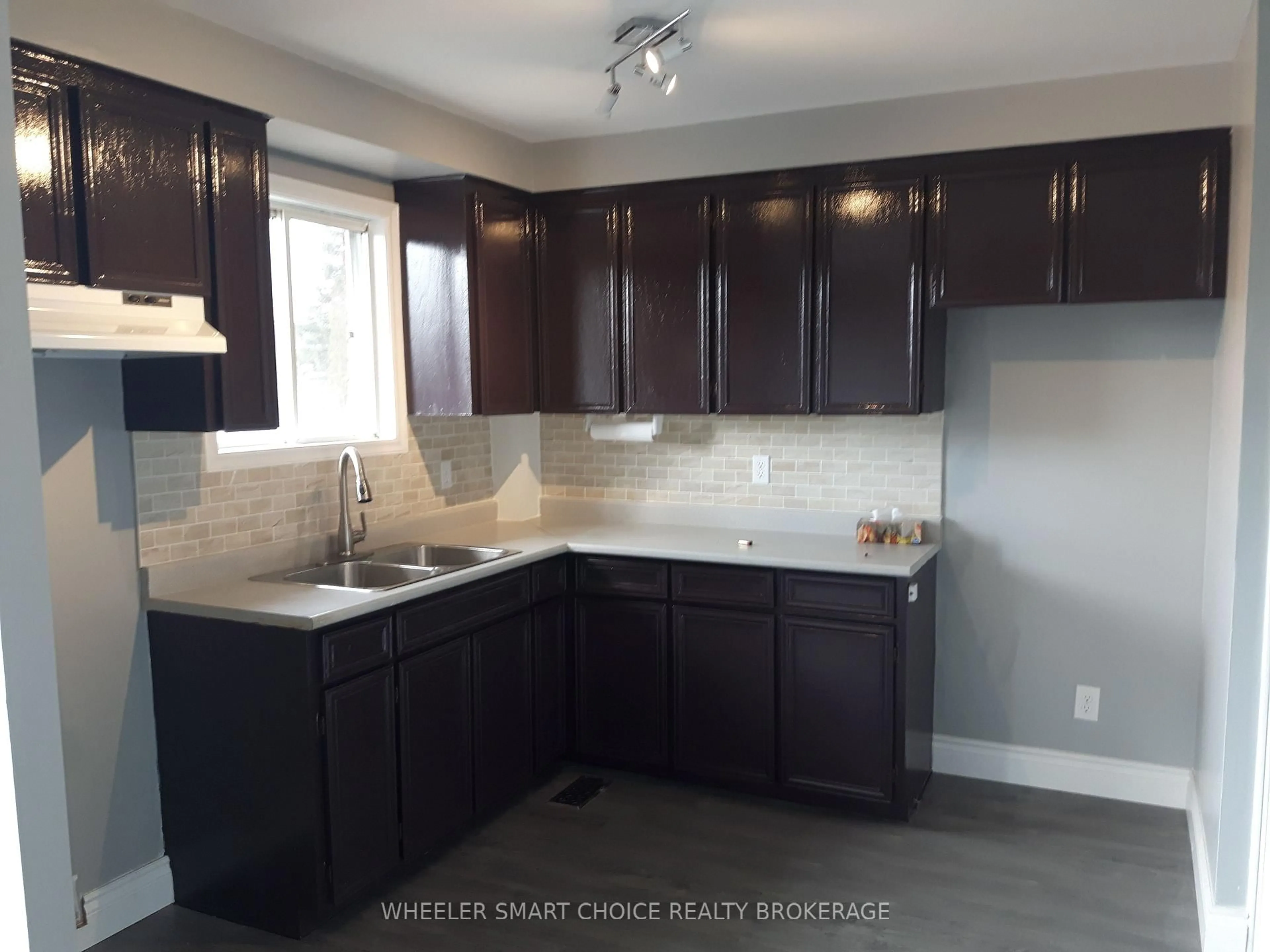 Open concept kitchen, unknown for 3312 Cadeb Ave, Cornwall Ontario K6K 1L8