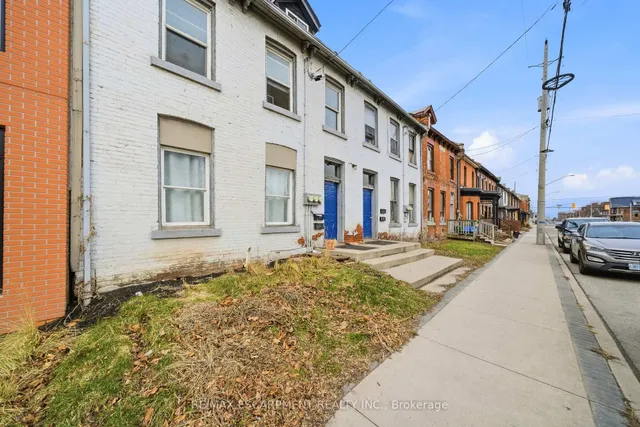 133-135 Wellington St, Hamilton 4