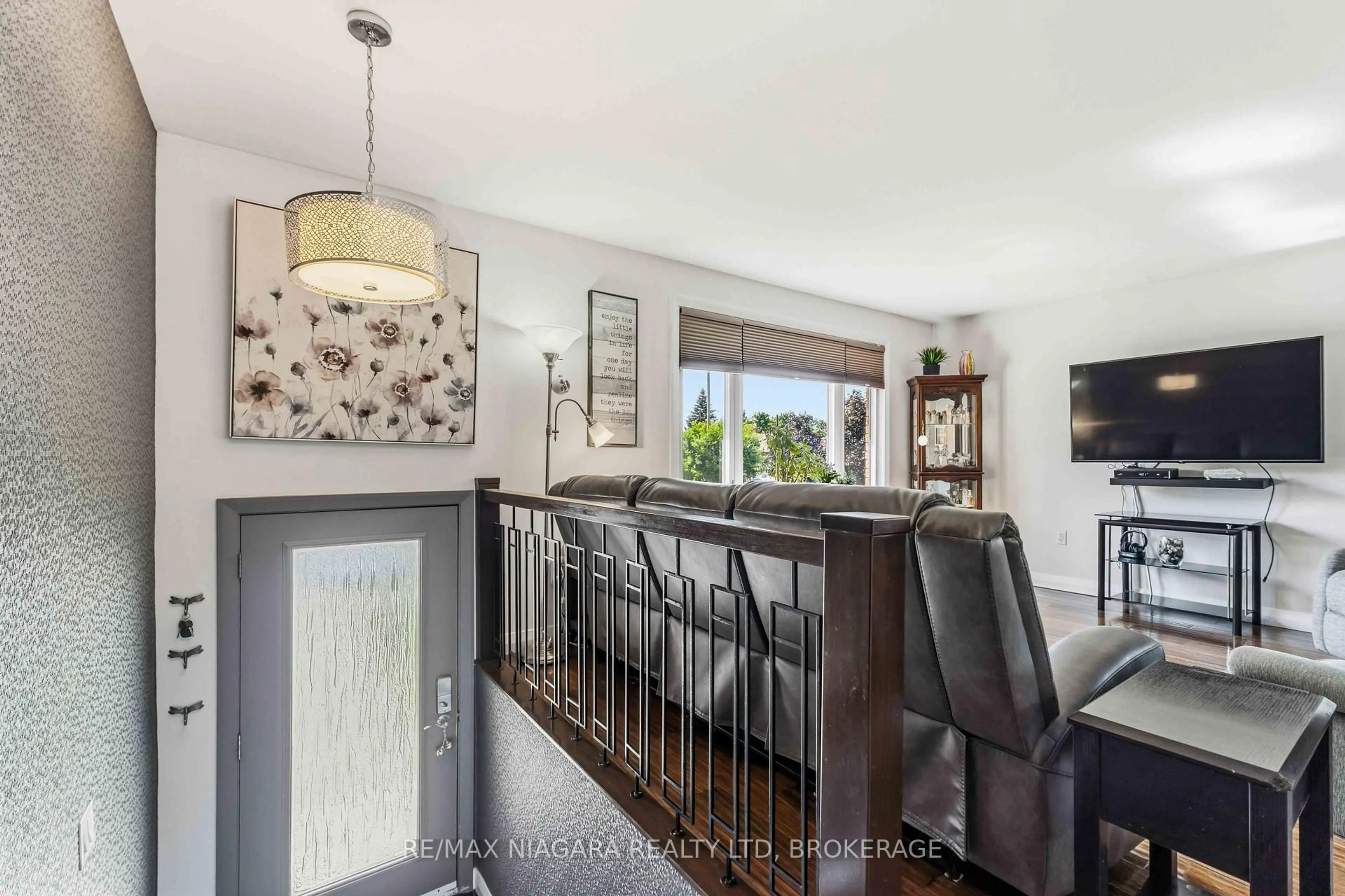 Unknown for 6200 Sherri Ave, Niagara Falls Ontario L2H 2W7