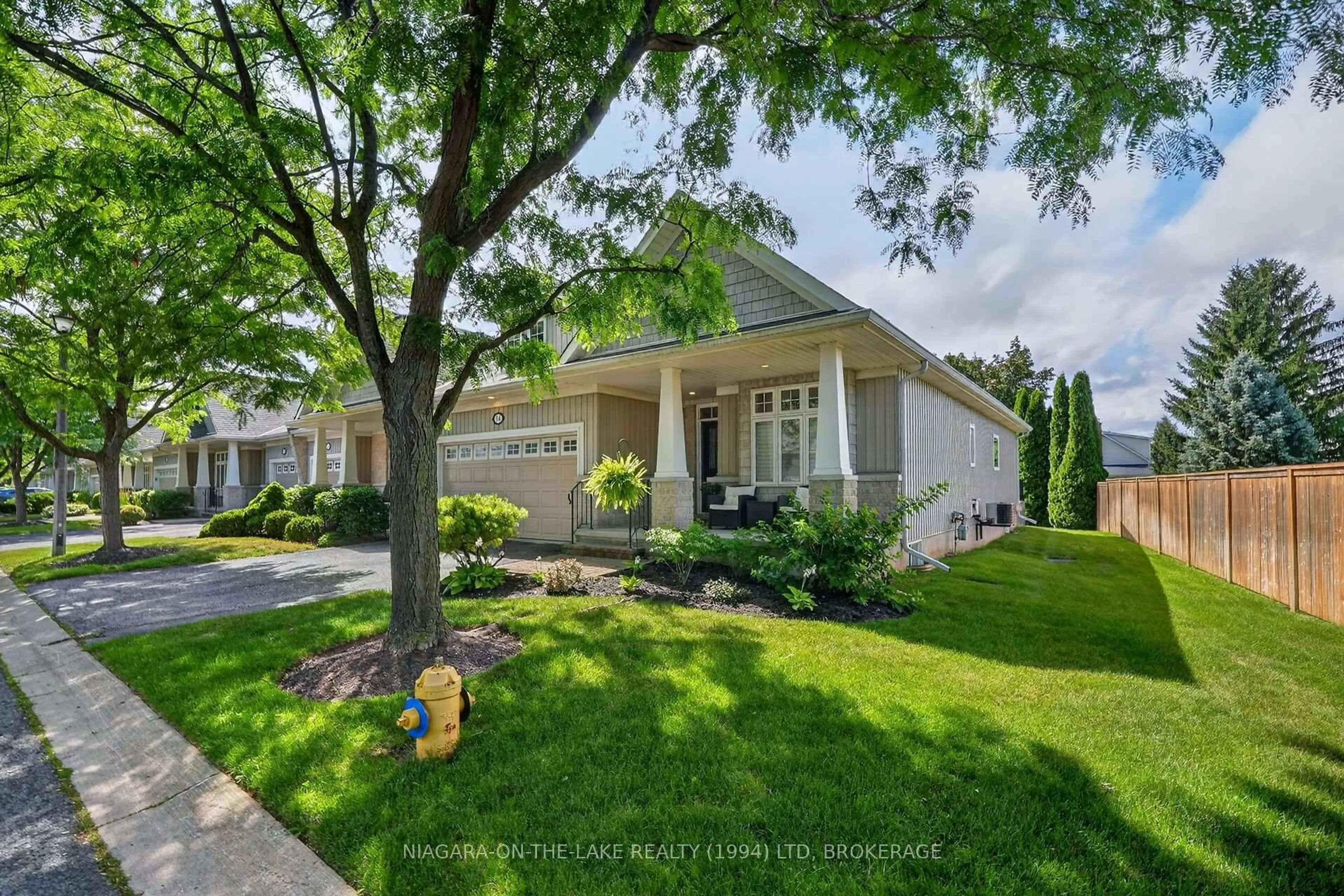 Home with vinyl exterior material, street for 92 Loretta Dr #14, Niagara-on-the-Lake Ontario L0S 1T0