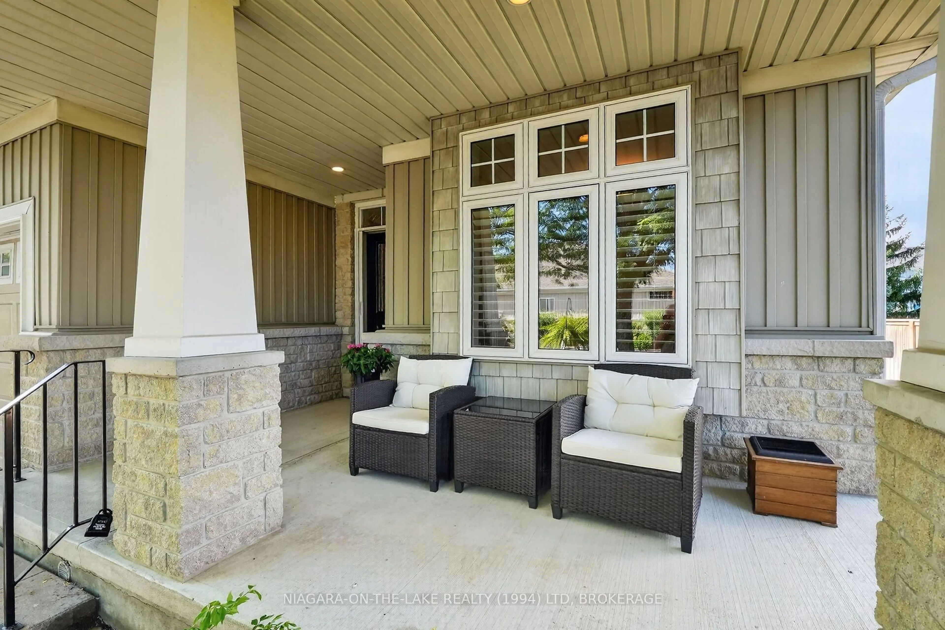 Patio, street for 92 Loretta Dr #14, Niagara-on-the-Lake Ontario L0S 1T0