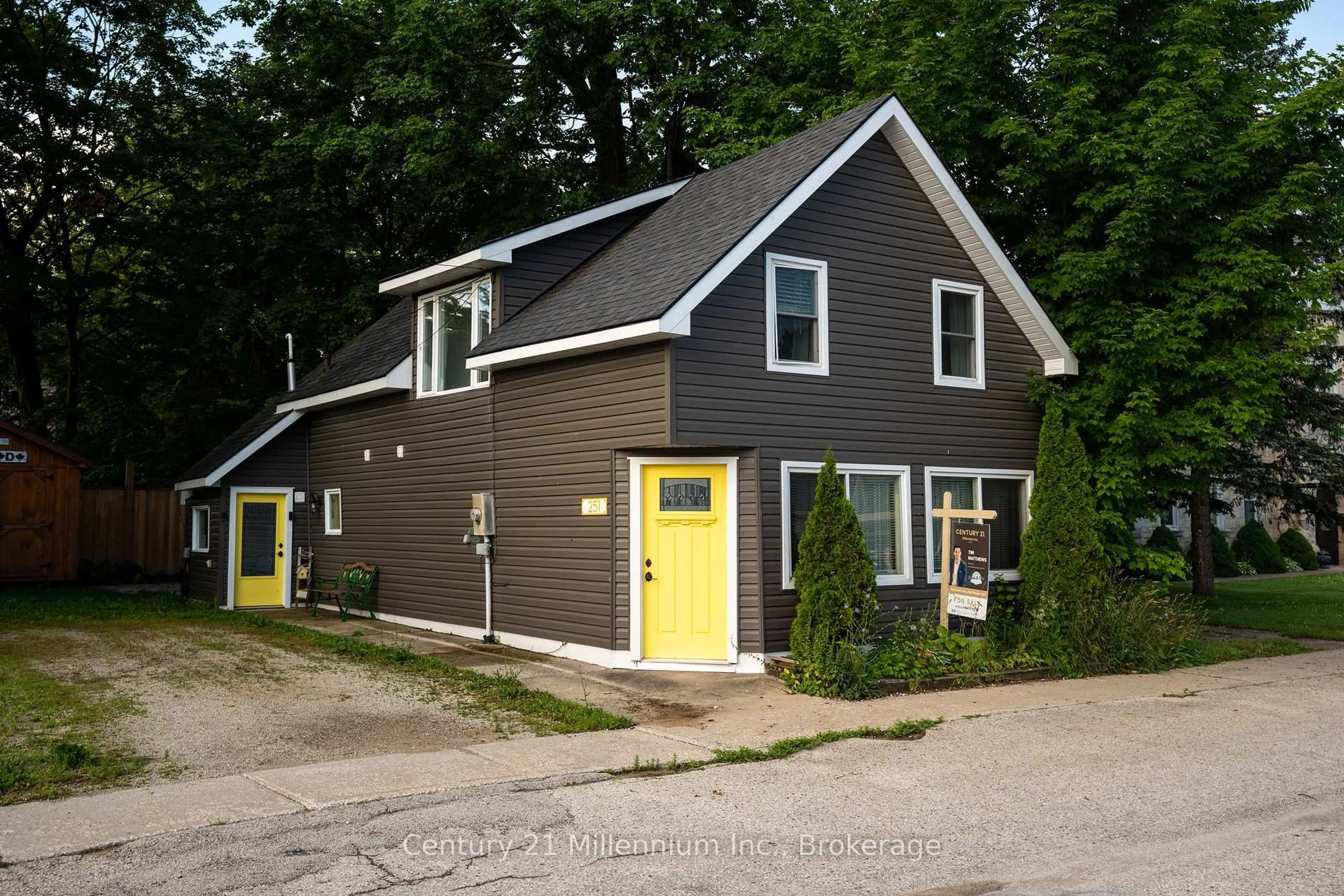 Home with vinyl exterior material, street for 251 William St, South Bruce Peninsula Ontario N0H 2T0