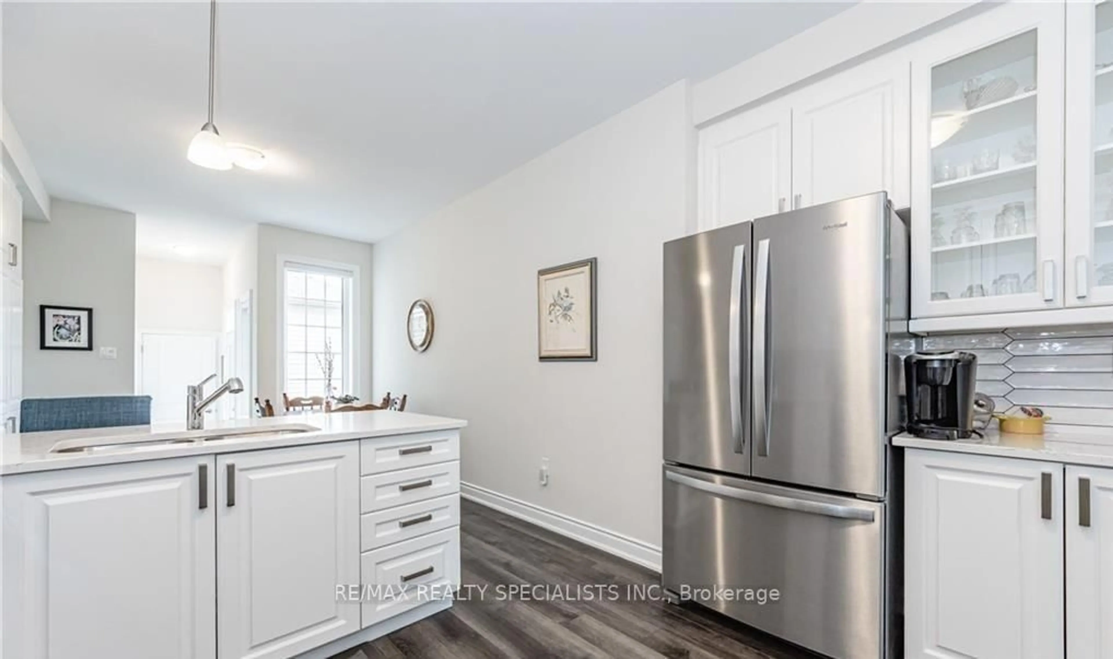 Unknown for 230 Farley Rd #4, Centre Wellington Ontario N1M 0H6
