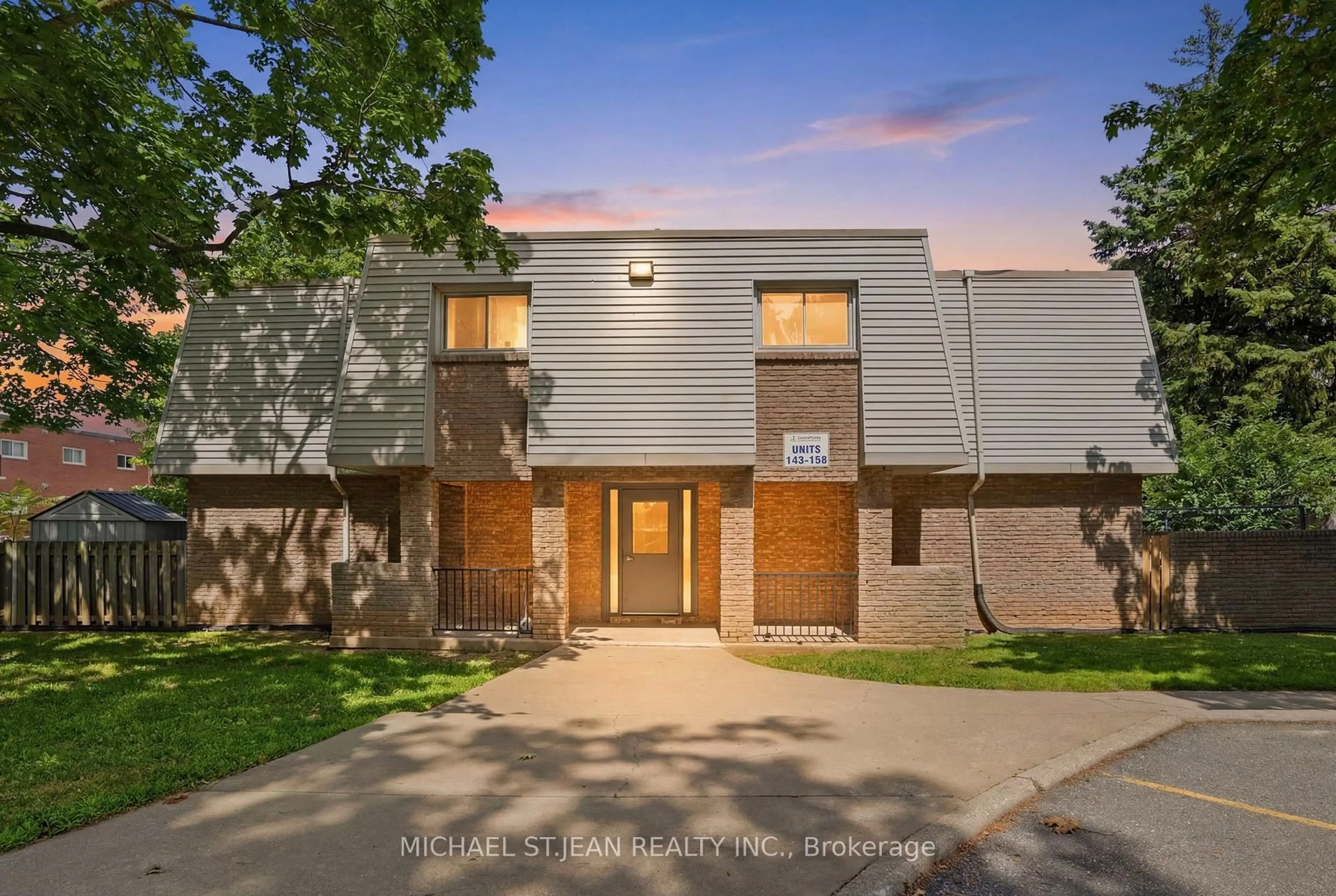 Home with brick exterior material, street for 17 Old Pine Tr #156, St. Catharines Ontario L2M 6P9
