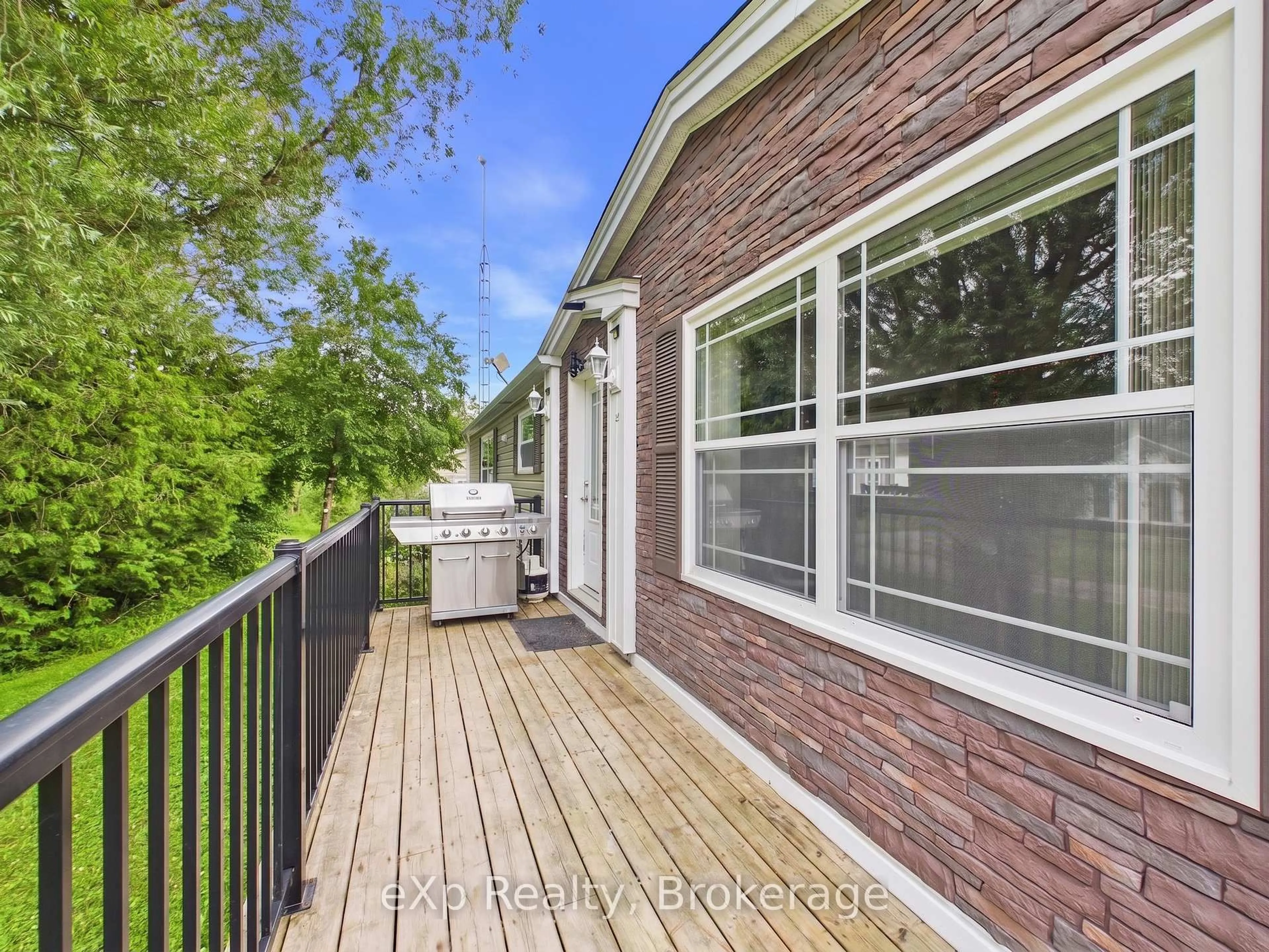 Unknown for 32 Maple Grove Village Rd, Southgate Ontario N0C 1B0