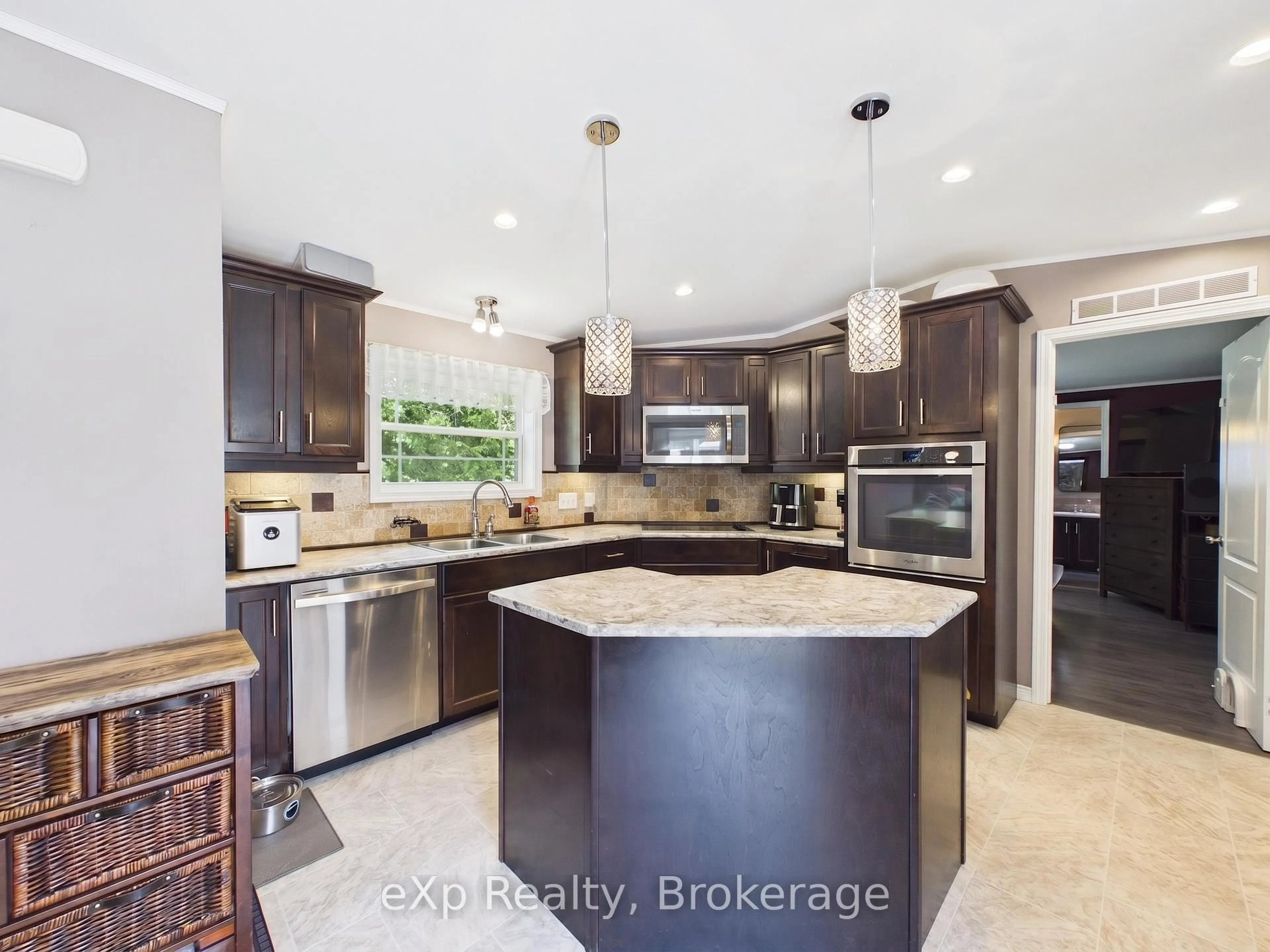 Open concept kitchen, ceramic/tile floor for 32 Maple Grove Village Rd, Southgate Ontario N0C 1B0