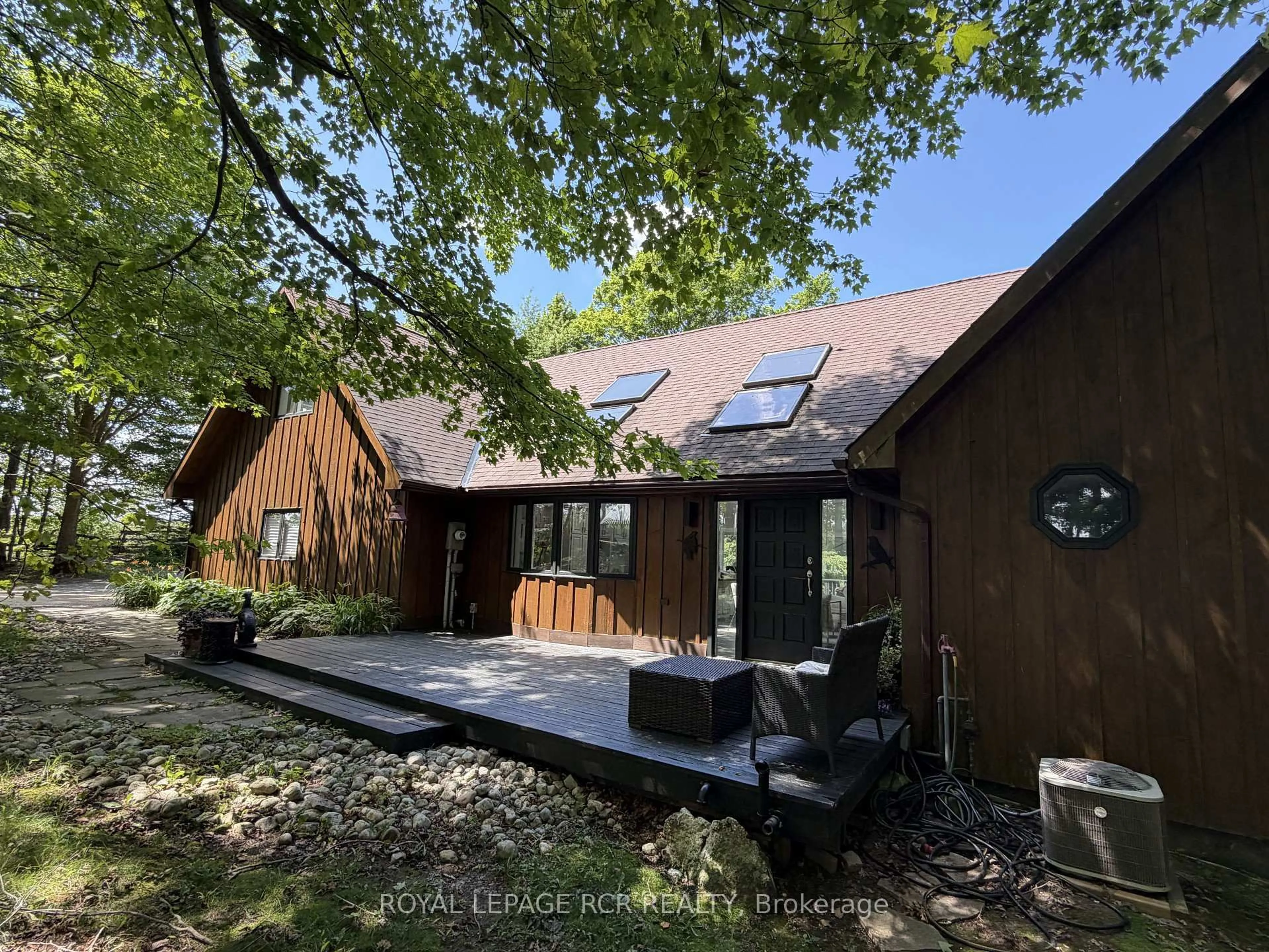 A pic from outside/outdoor area/front of a property/back of a property/a pic from drone, forest/trees view for 427049 25th Sdrd, Mono Ontario L9V 1E5