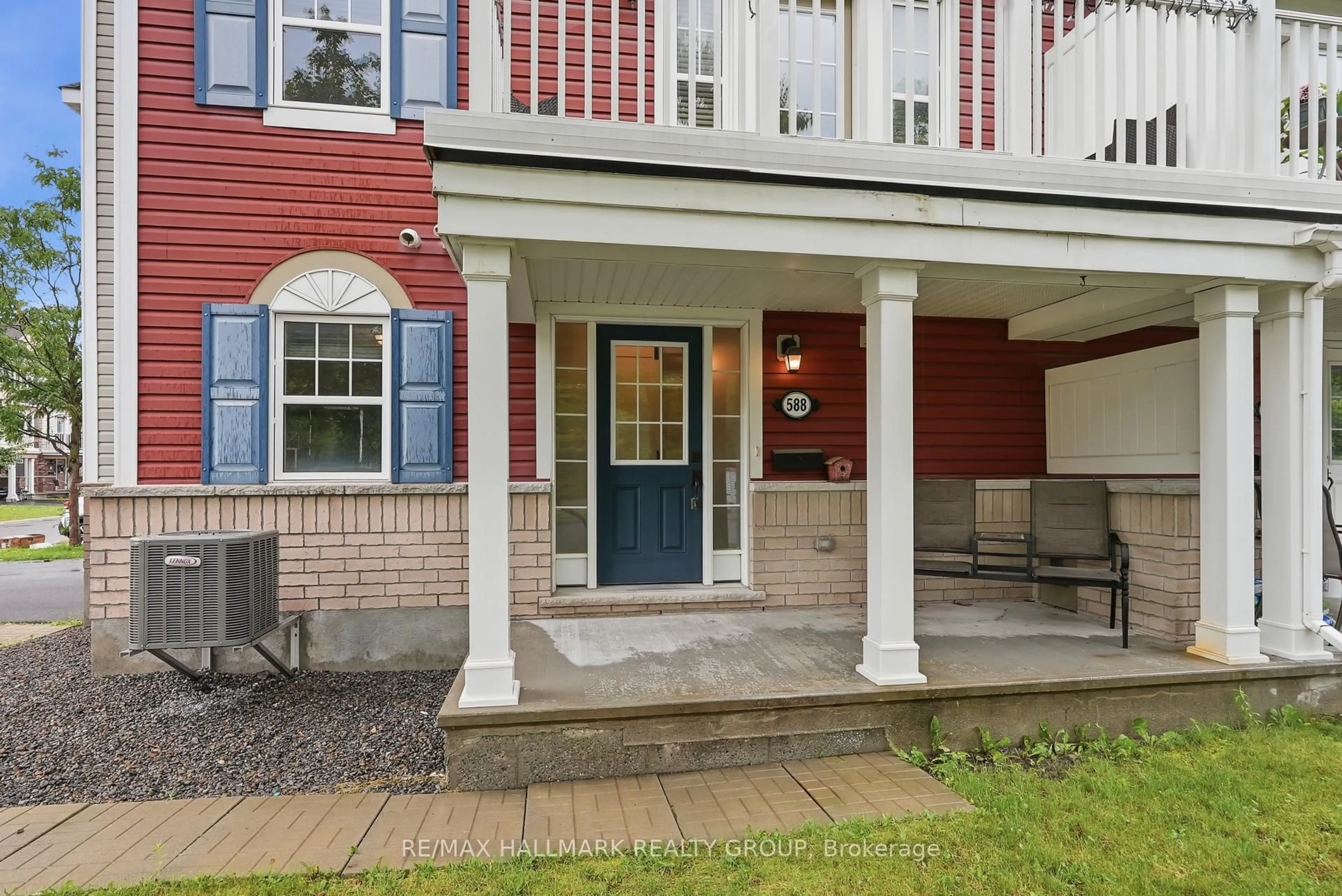 Unknown for 588 Foxlight Circ, Ottawa Ontario K2M 0L9