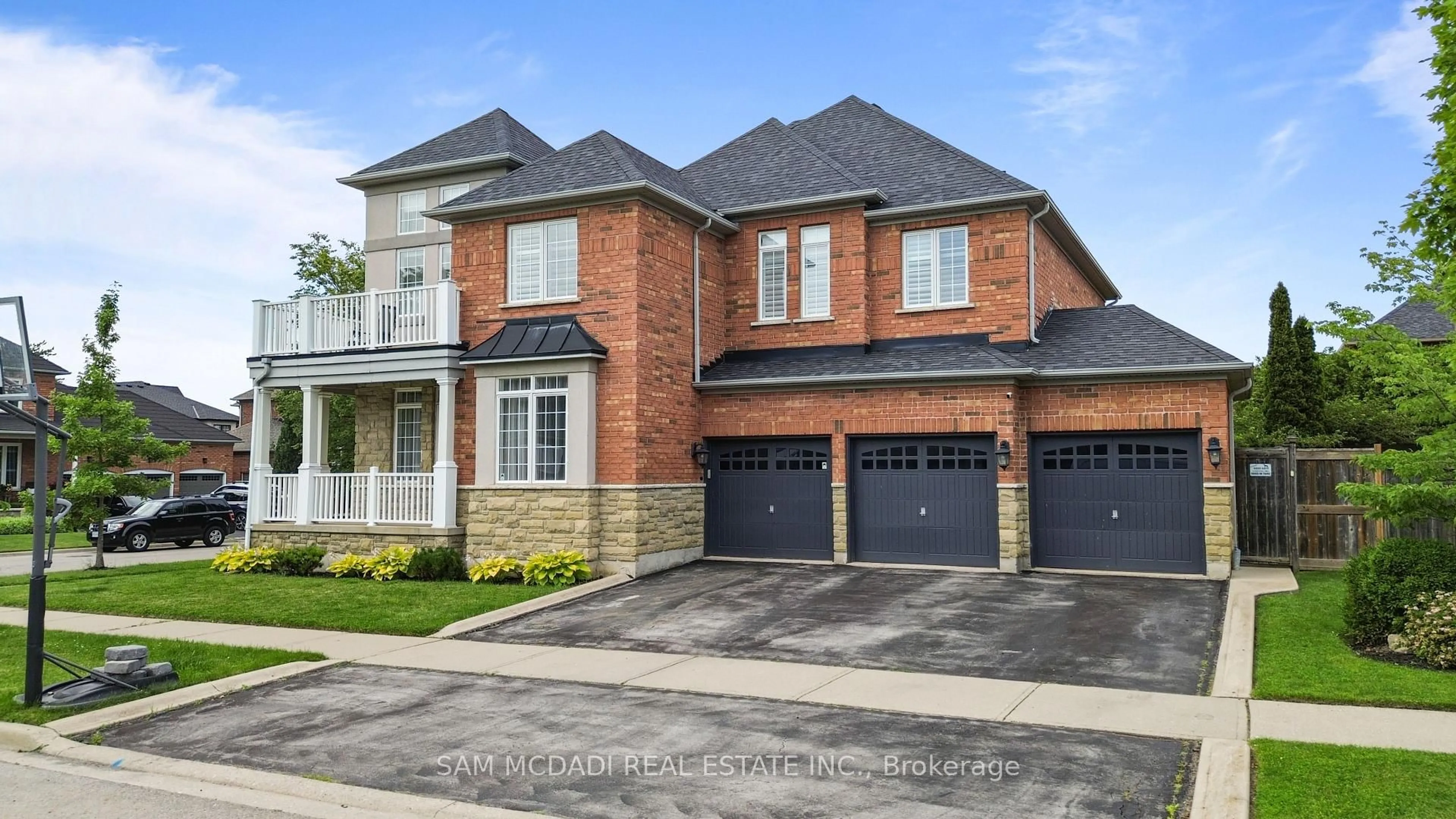 Home with brick exterior material, street for 29 Delrosa Way, Hamilton Ontario L8E 6E5