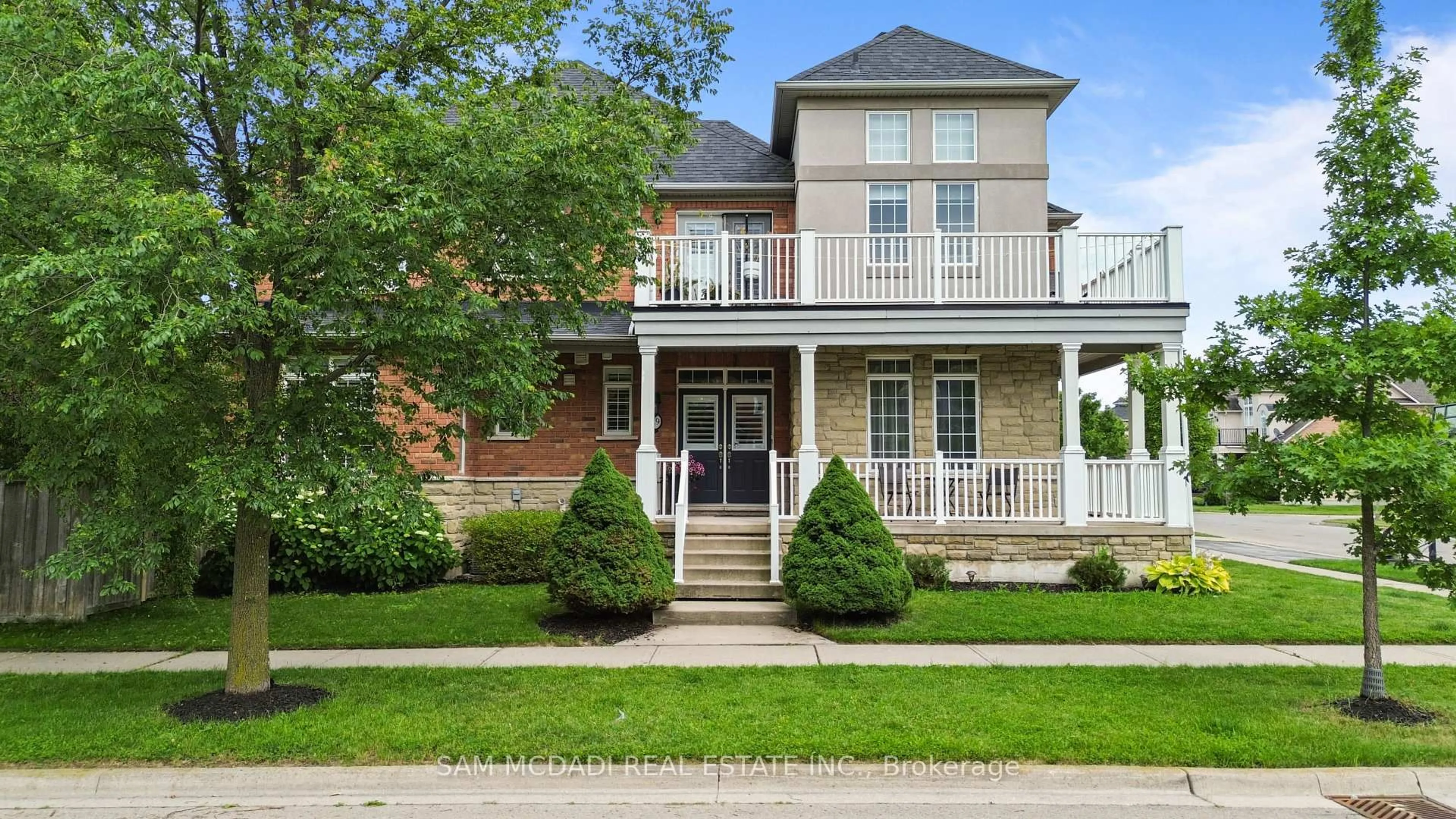 Home with brick exterior material, street for 29 Delrosa Way, Hamilton Ontario L8E 6E5