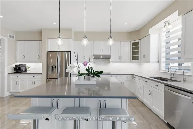 787 Snowberry Crt, Waterloo 5