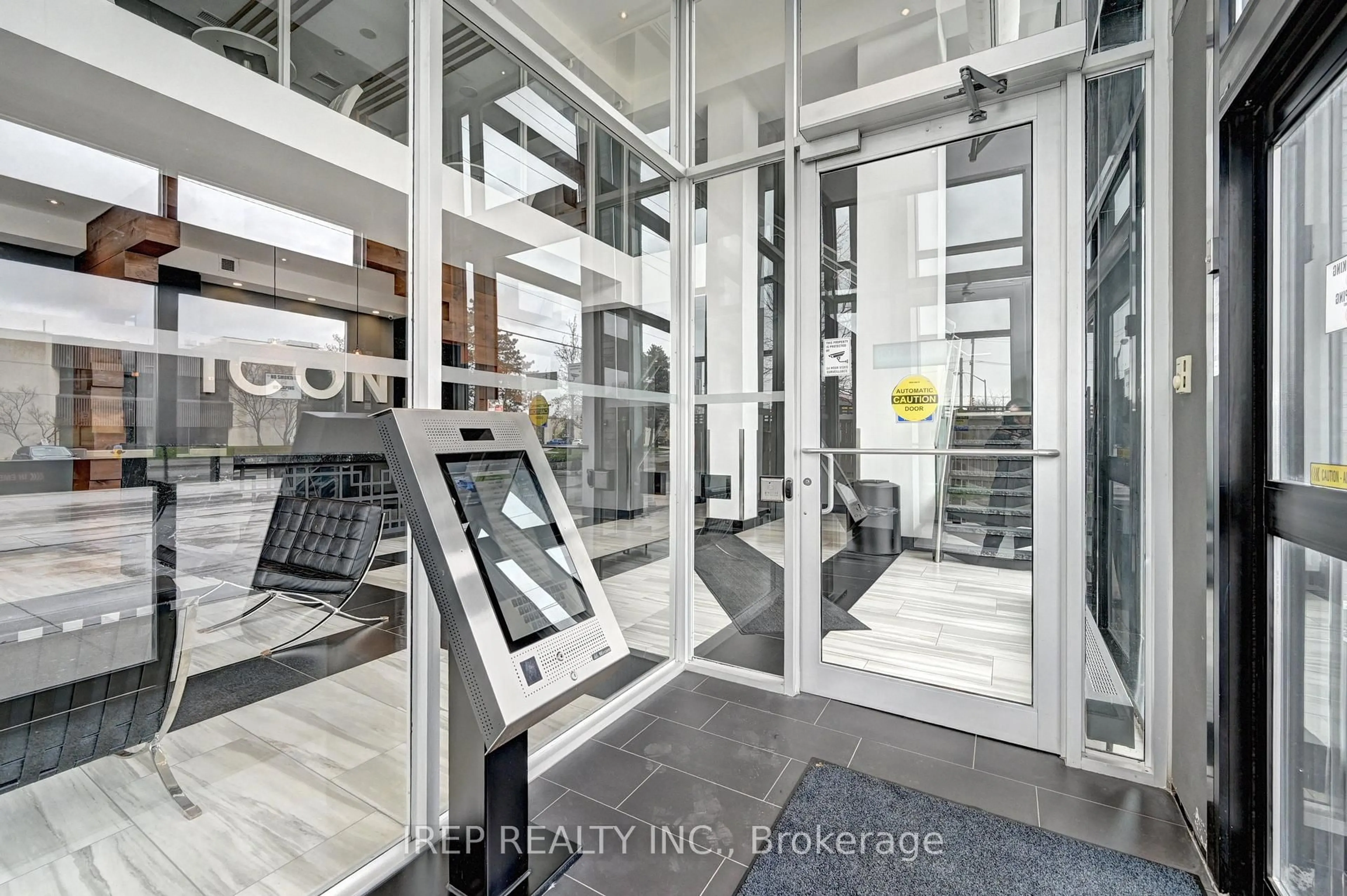 Indoor entryway for 330 Phillip St, Waterloo Ontario N2L 3W9