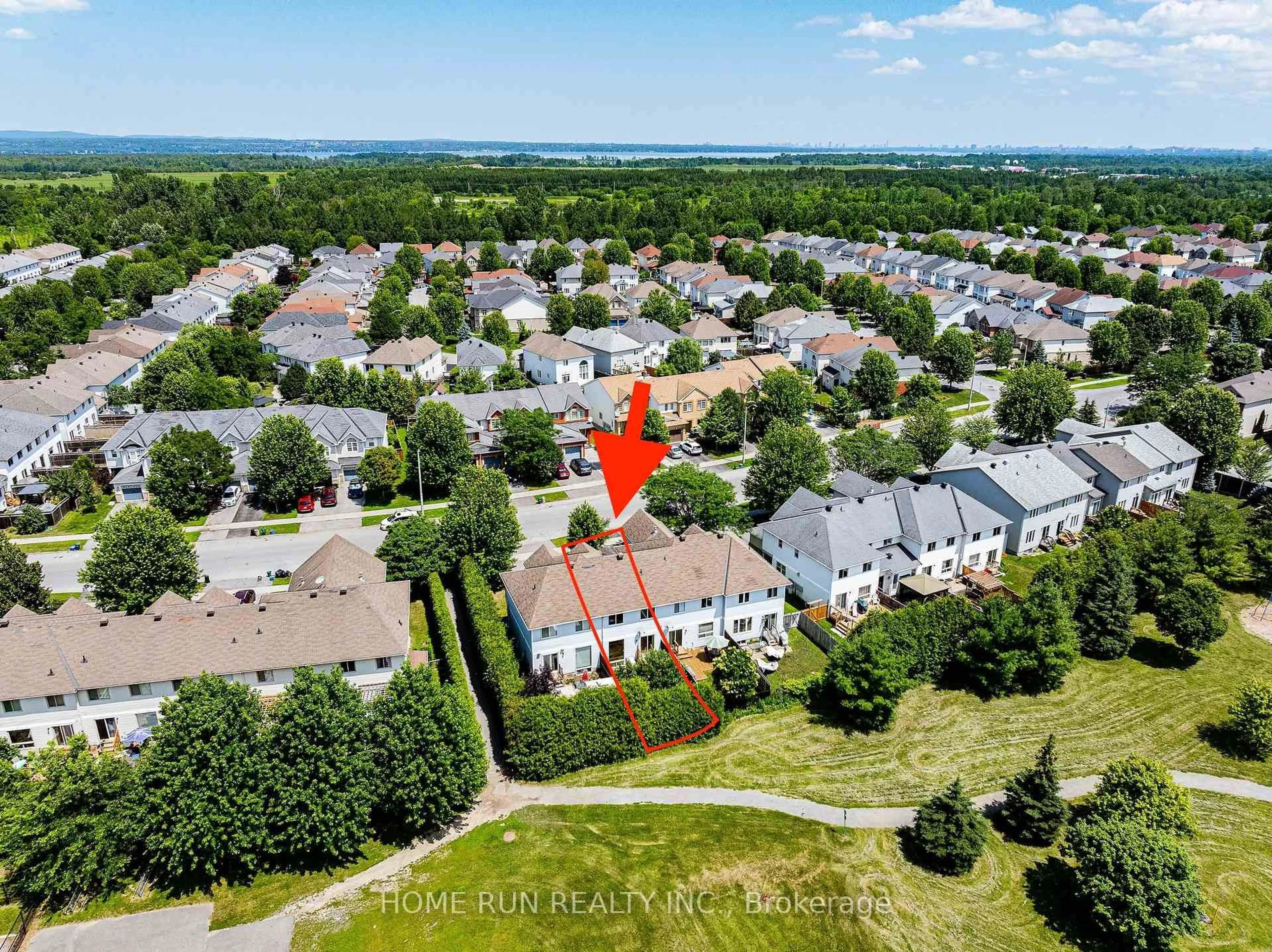 A pic from outside/outdoor area/front of a property/back of a property/a pic from drone, unknown for 1103 Marconi Ave, Ottawa Ontario K2K 0C6