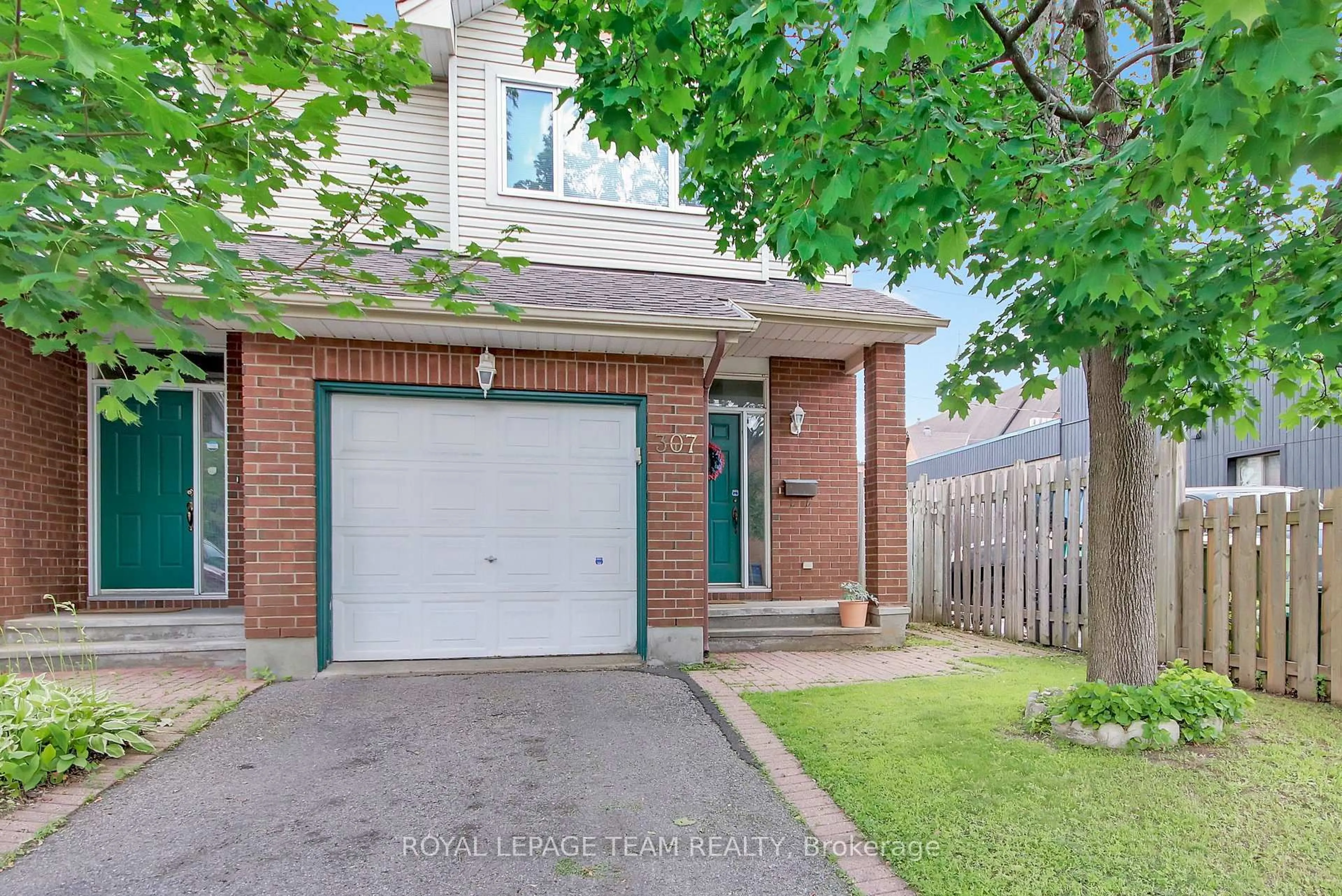Unknown for 307 Cyr Ave, Ottawa Ontario K1L 7N6