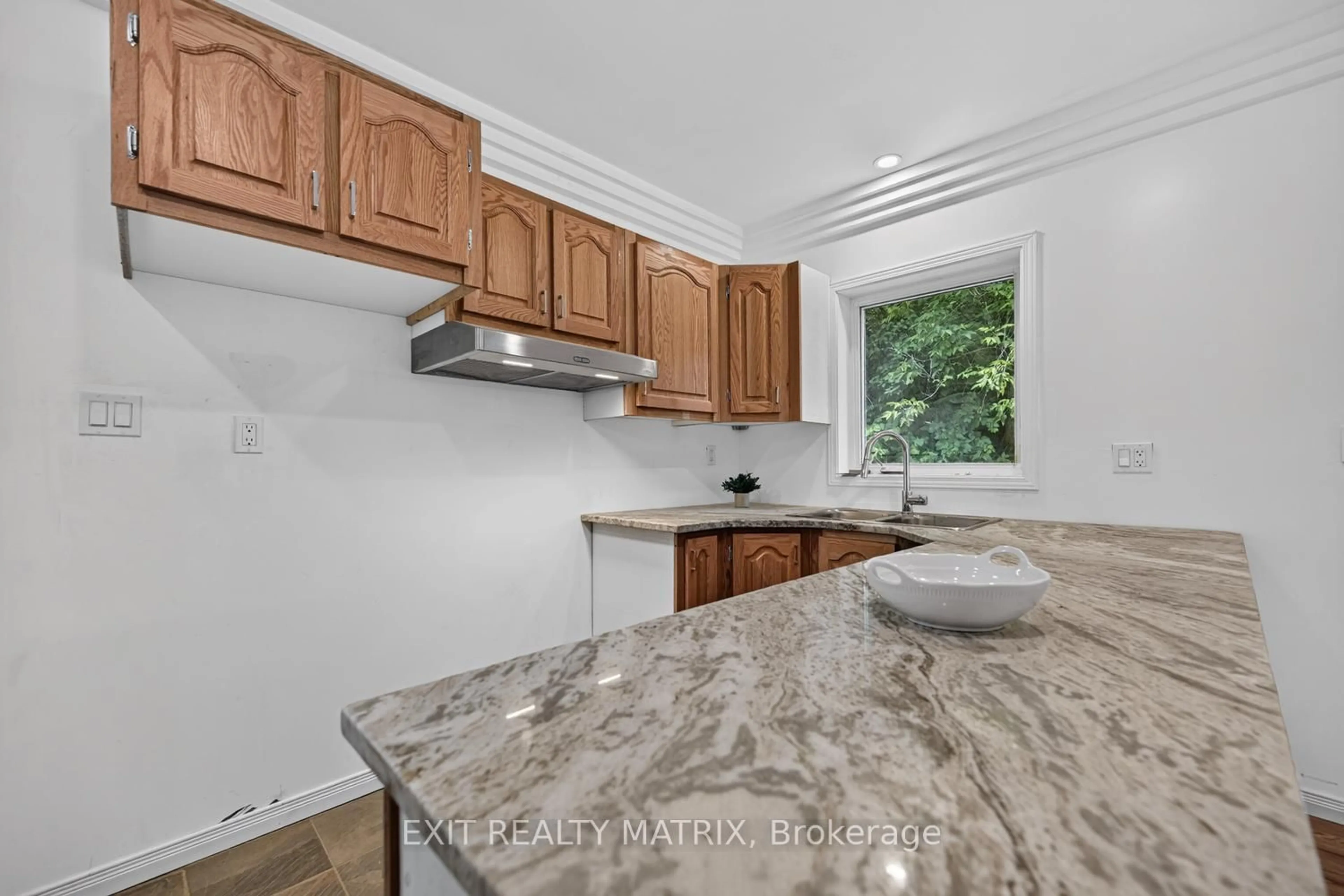 Standard kitchen, ceramic/tile floor for 96 George St, Lanark Ontario K0G 1K0