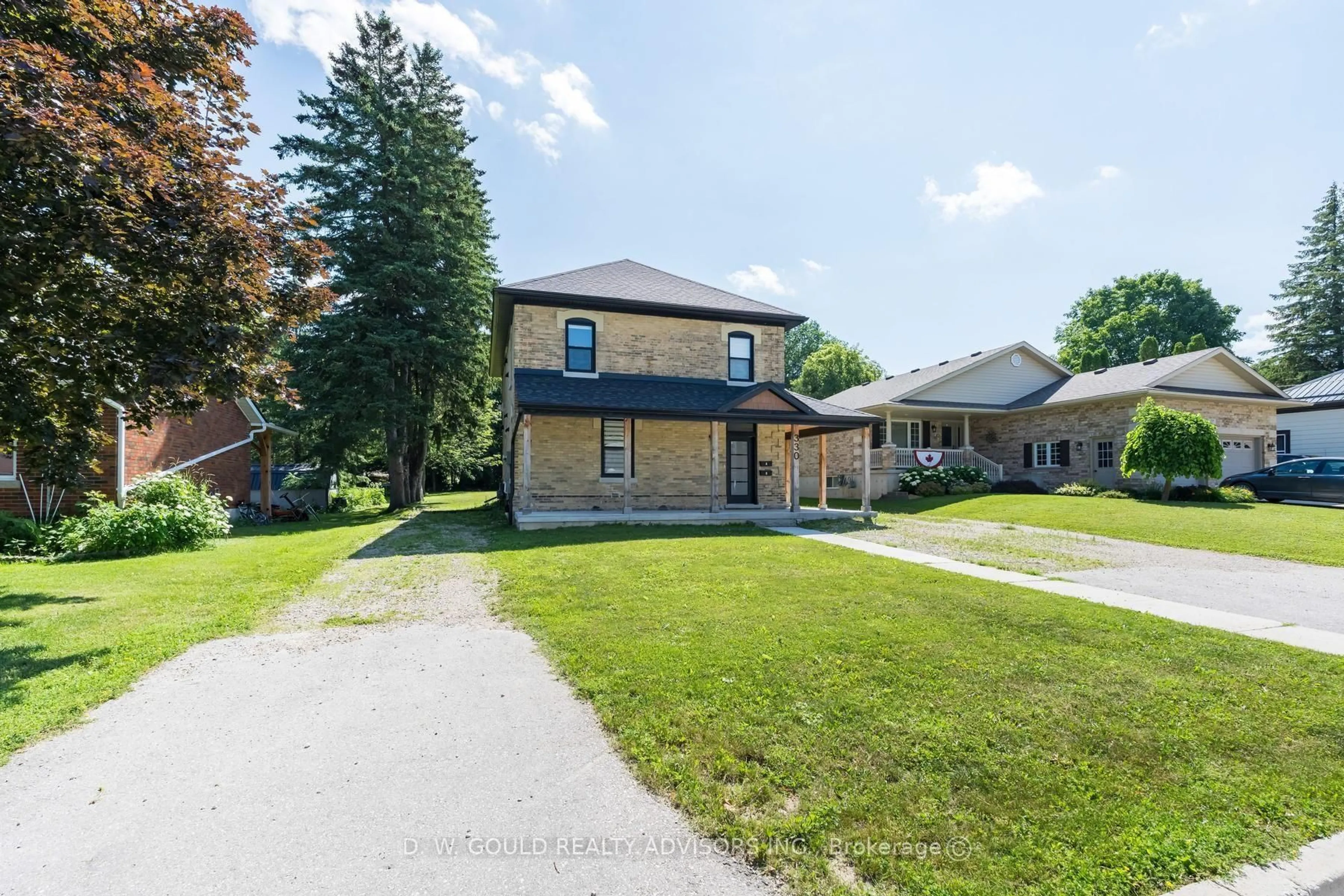 A pic from outside/outdoor area/front of a property/back of a property/a pic from drone, street for 330 William St, Wellington North Ontario N0G 2L3