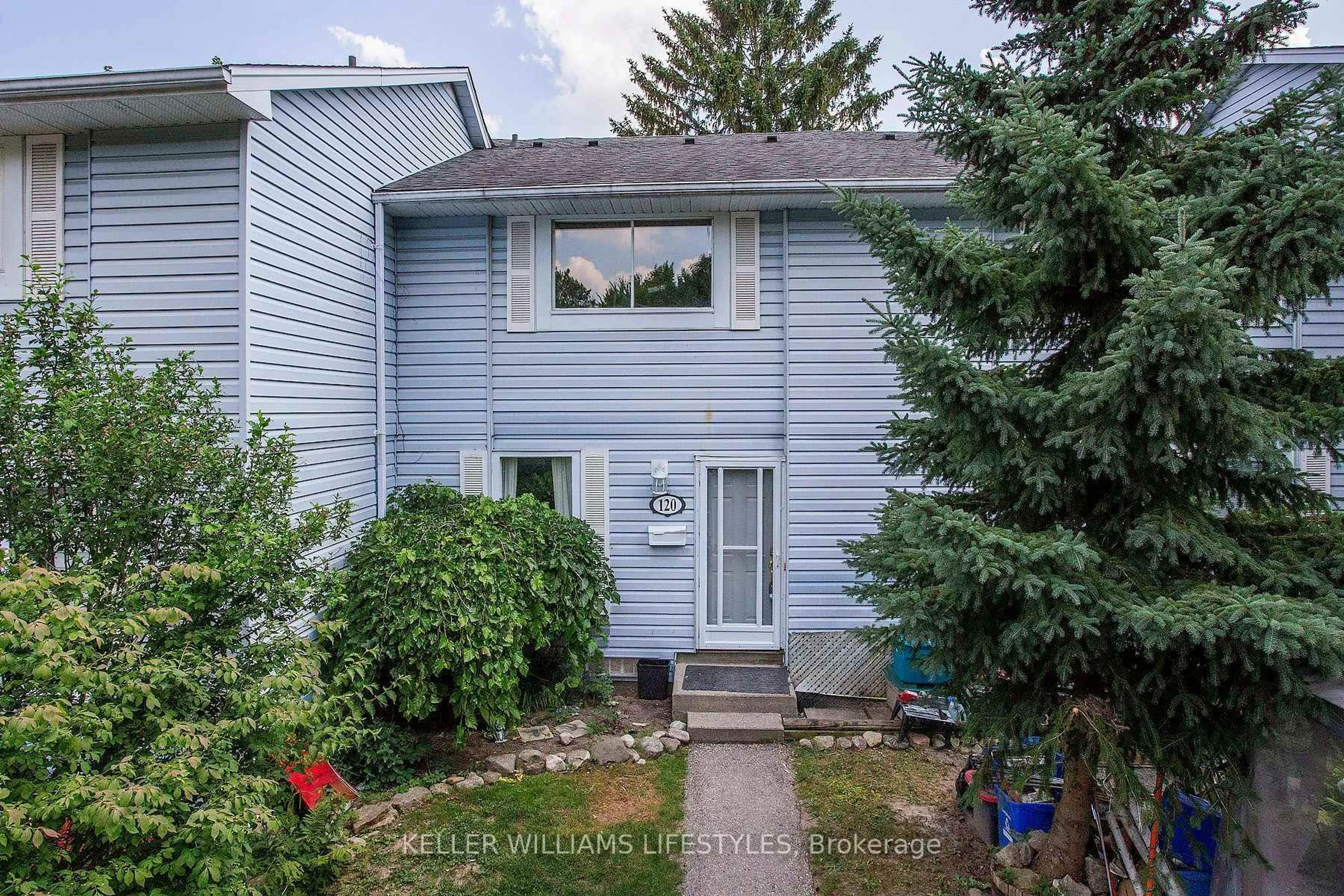 Home with vinyl exterior material, street for 120 Monmore Rd, London North Ontario N6G 3A6