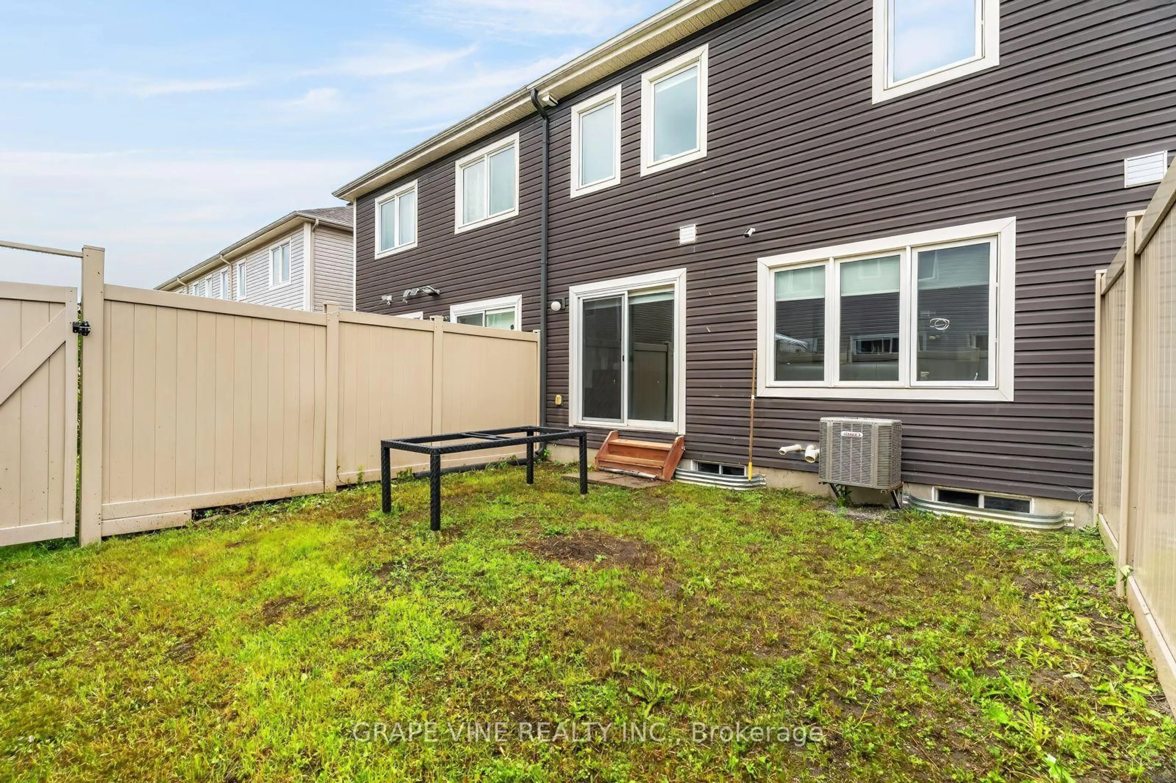 Unknown for 3566 River Run Ave, Ottawa Ontario K2J 6J7