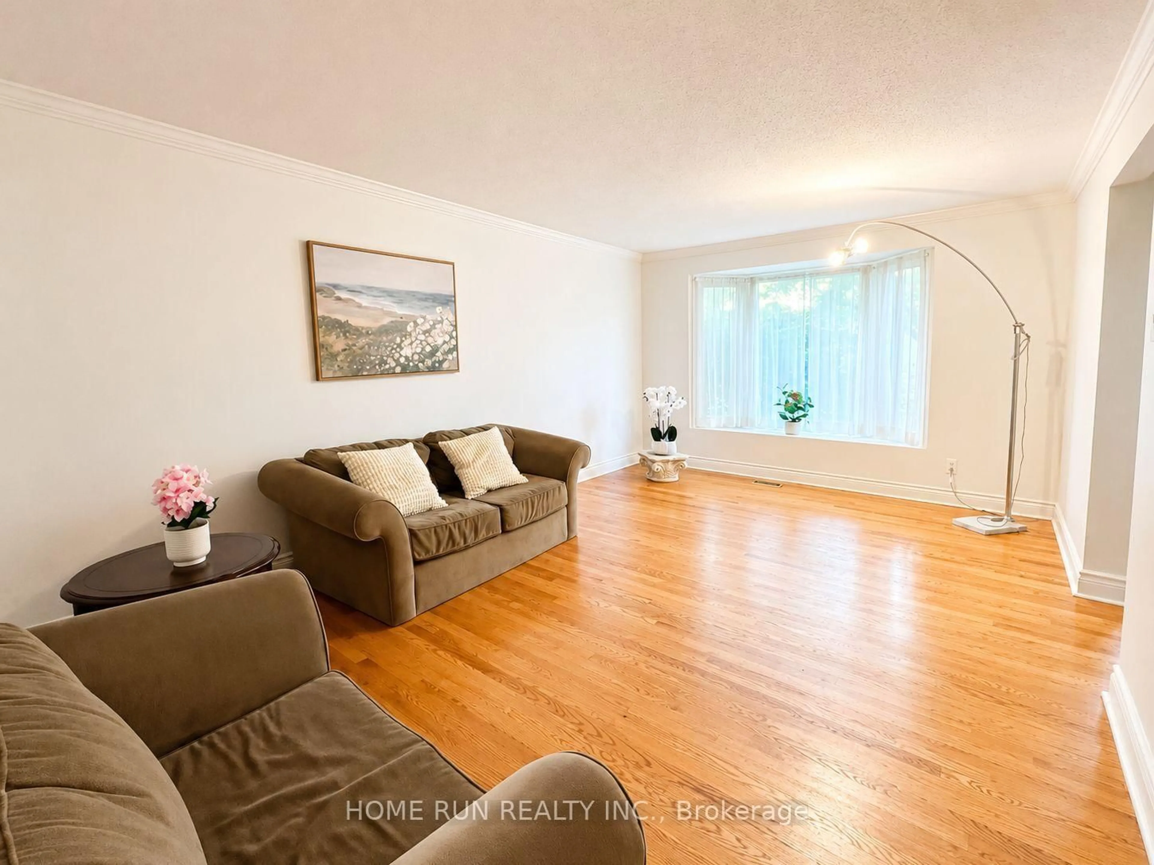 Living room with furniture, unknown for 98 Canter Blvd, Ottawa Ontario K2G 2M7