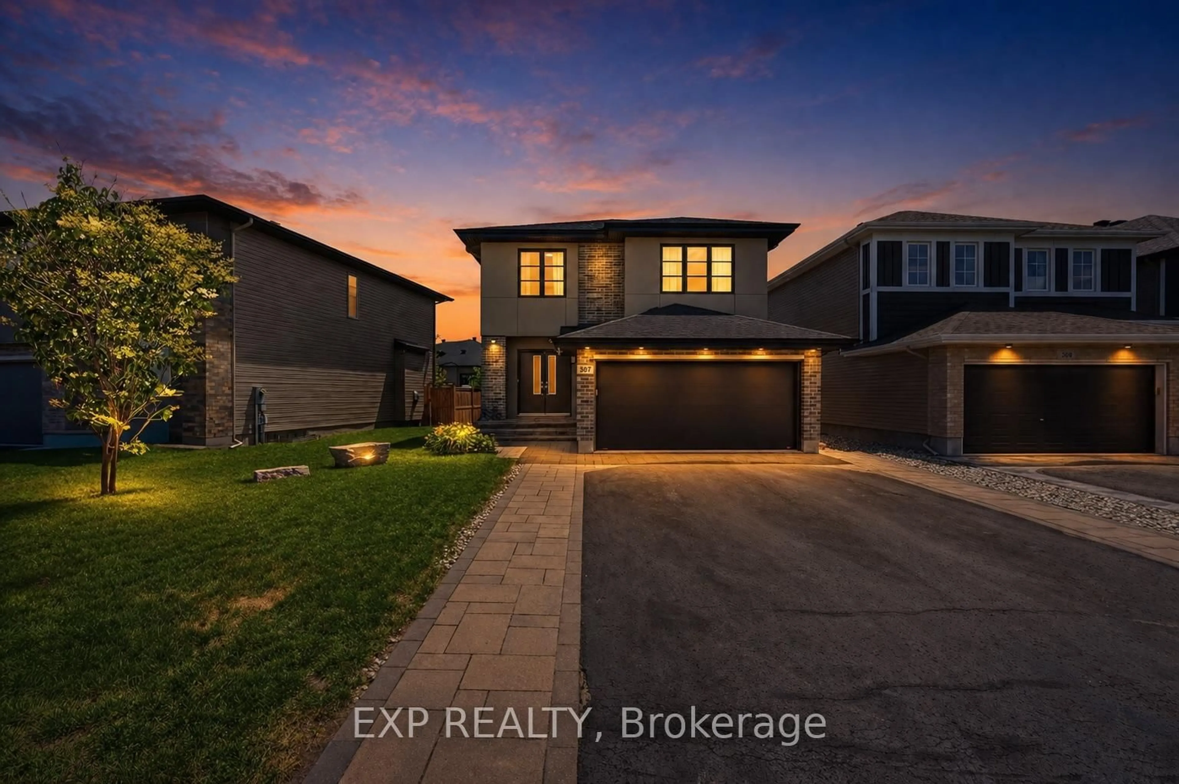 A pic from outside/outdoor area/front of a property/back of a property/a pic from drone, street for 307 Oxer Pl, Ottawa Ontario K2V 0C6