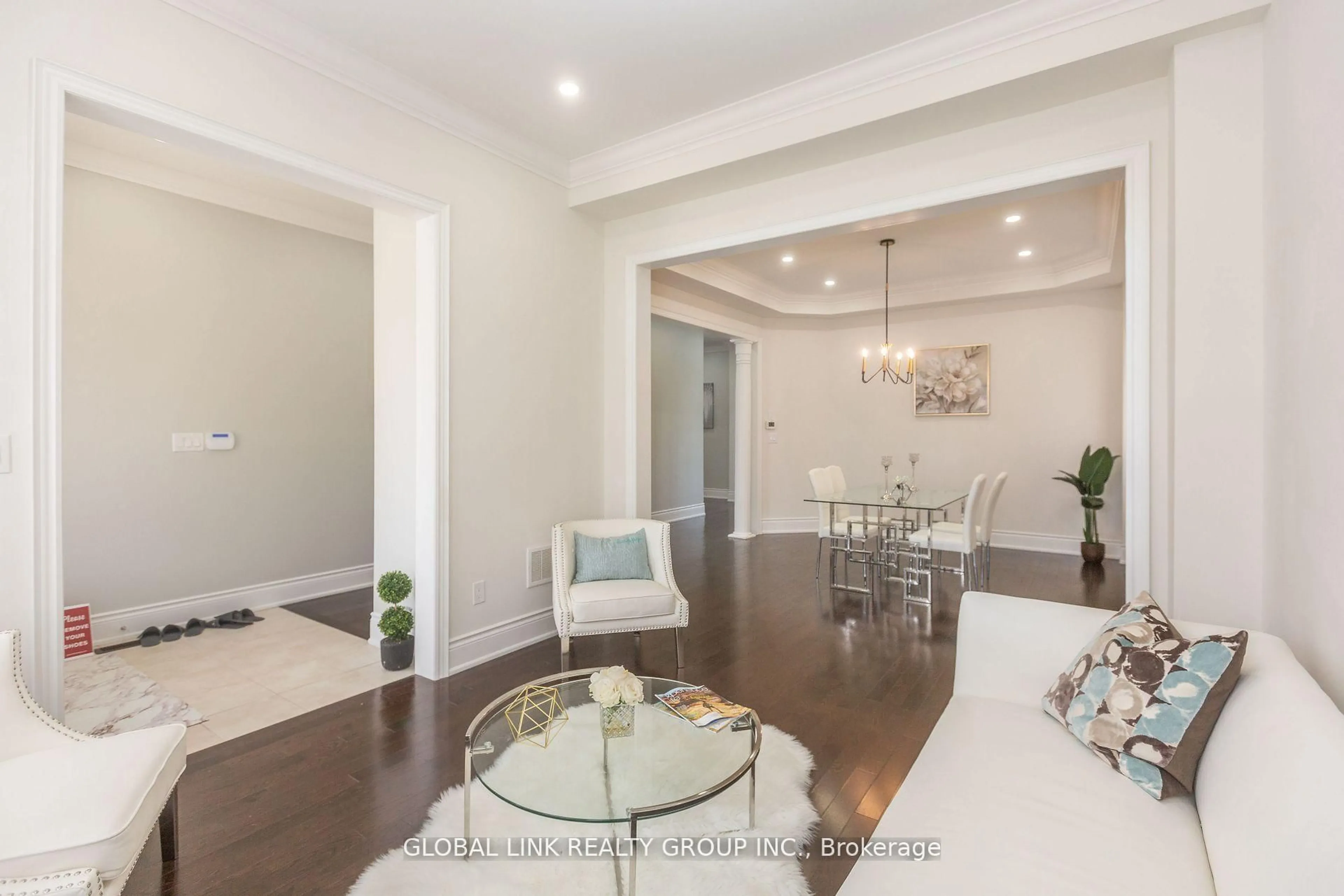 Unknown for 44 Golden Hawk Dr, Hamilton Ontario L4B 1W8