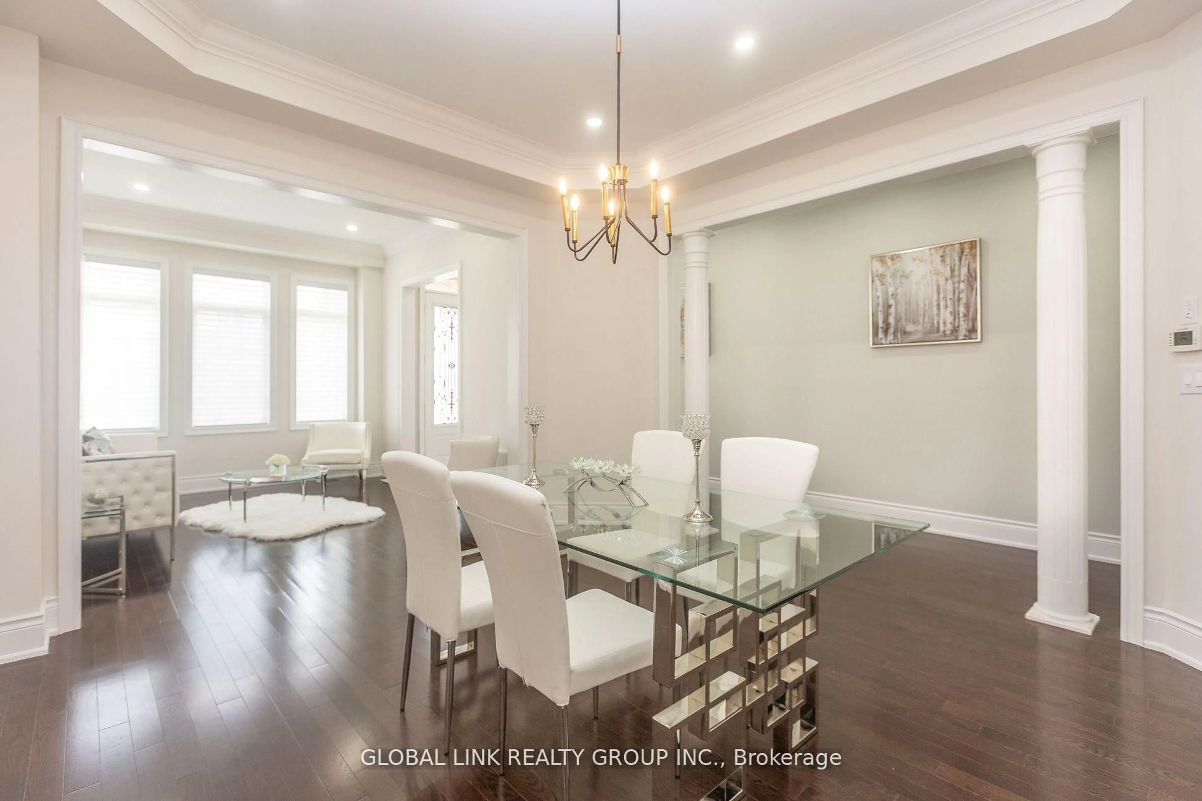 Dining room, unknown for 44 Golden Hawk Dr, Hamilton Ontario L4B 1W8