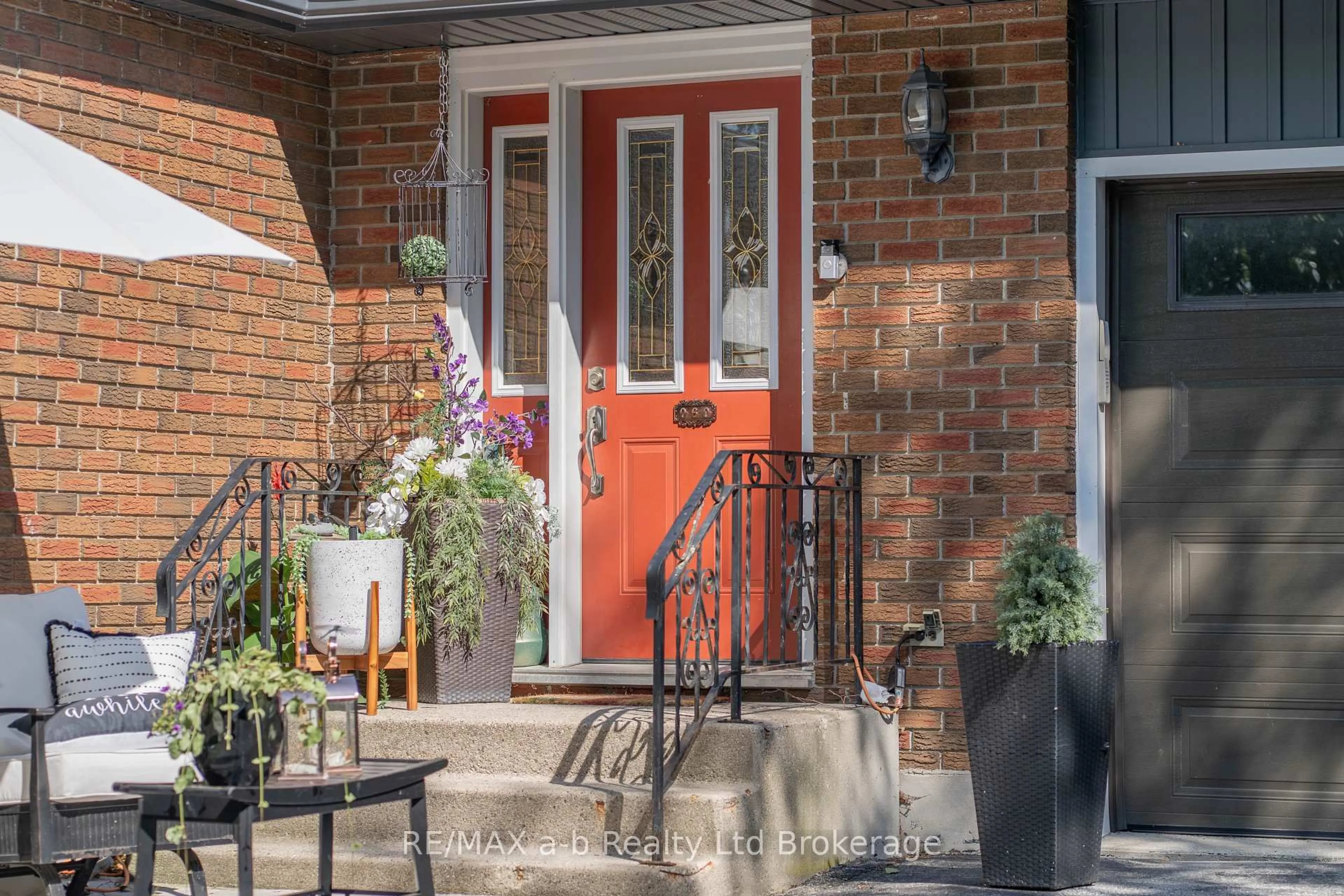 Unknown for 6 Camdon Crt, Tillsonburg Ontario N4G 4B3