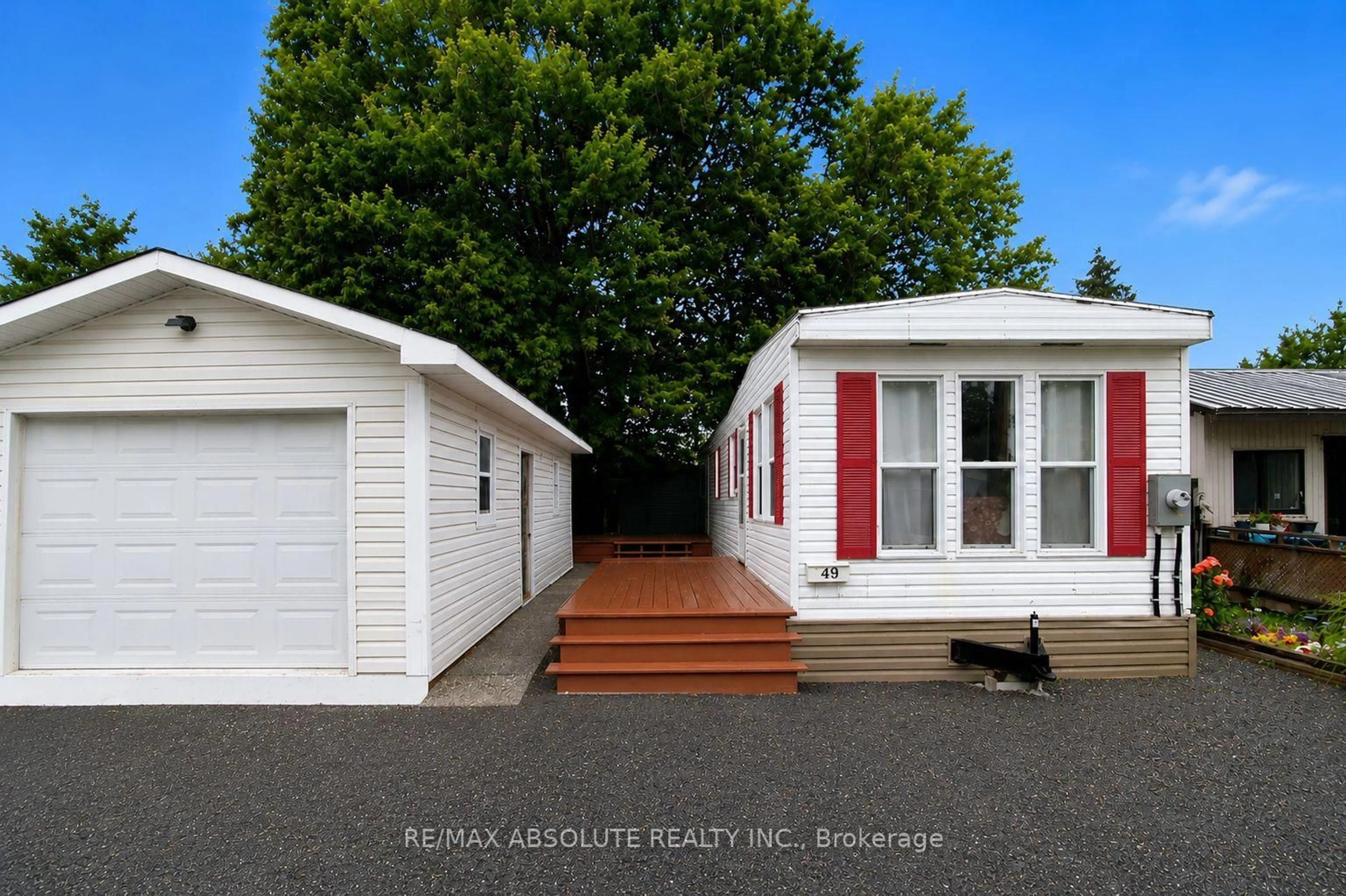 Home with vinyl exterior material, unknown for 3535 St. Joseph Blvd #49, Ottawa Ontario K2H 8S1