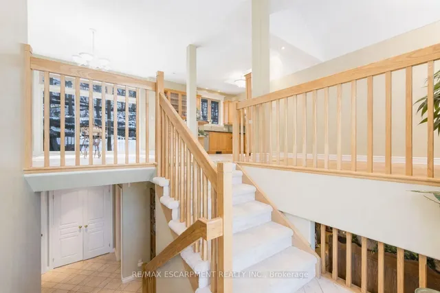 130 DORCHESTER Dr, Grimsby 3