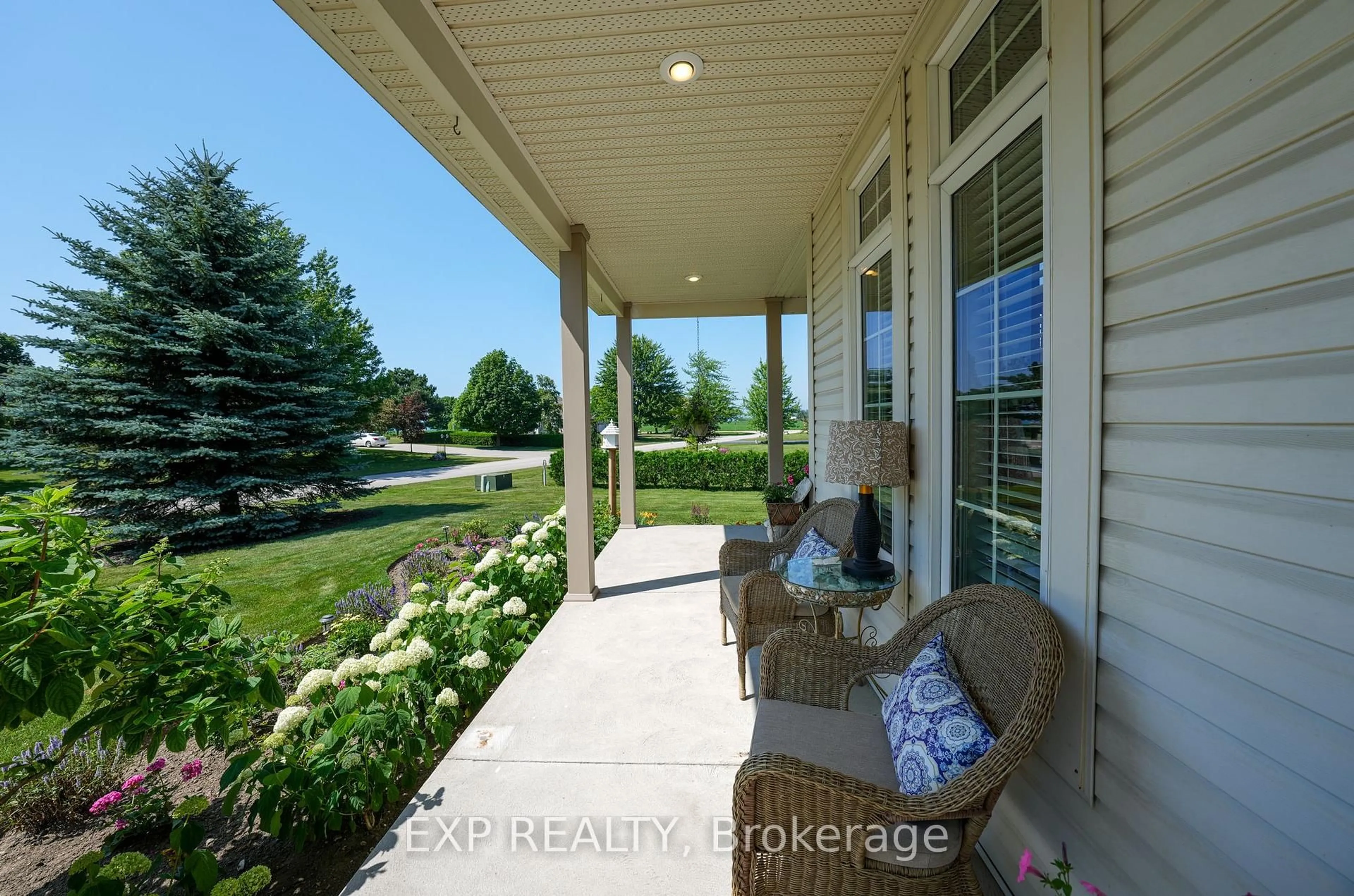Patio, water/lake/river/ocean view for 71817 Sunridge Cres, Bluewater Ontario N0M 1N0